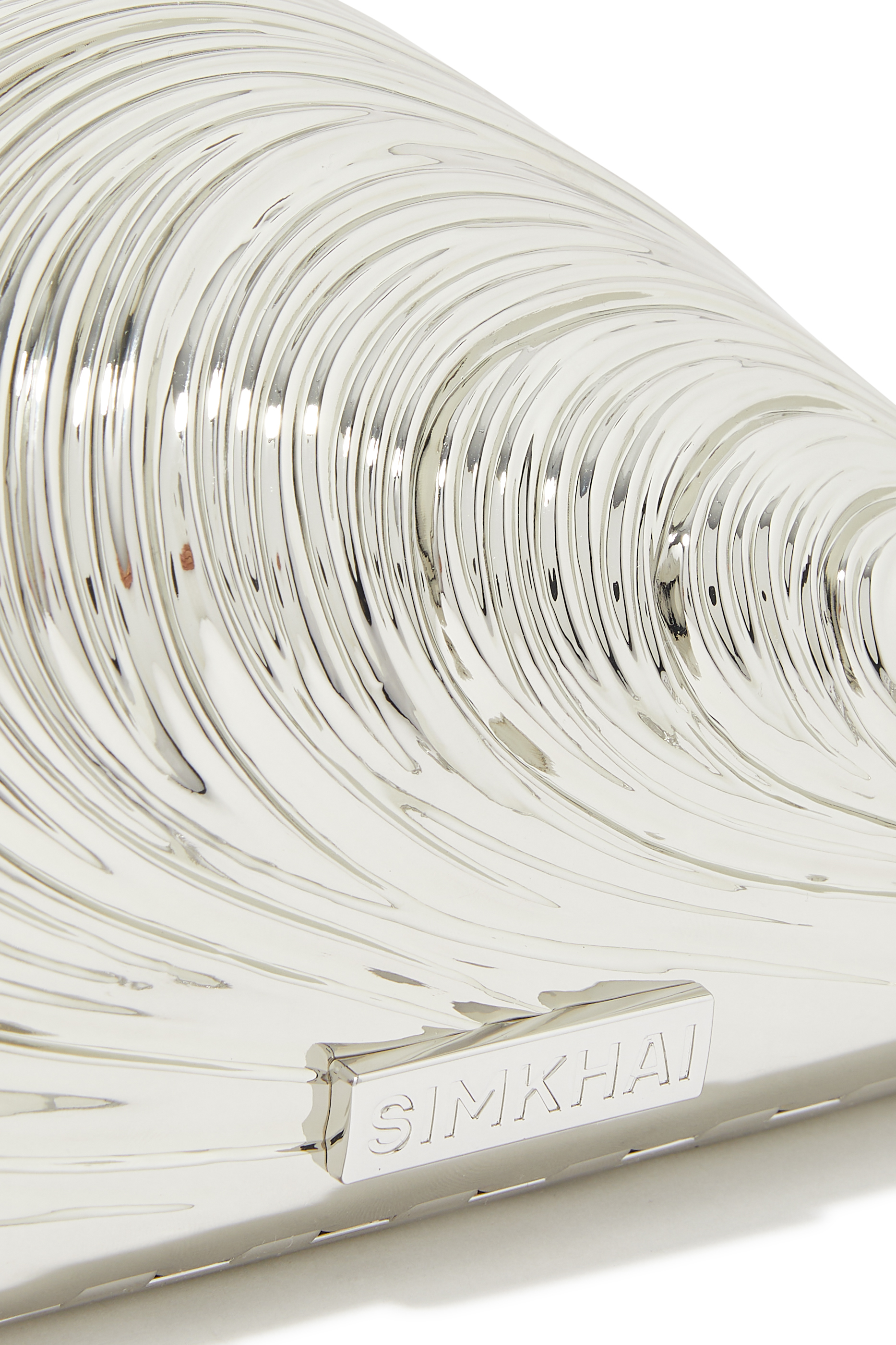 كلاتش بريدجت معدني بتصميم صدفة