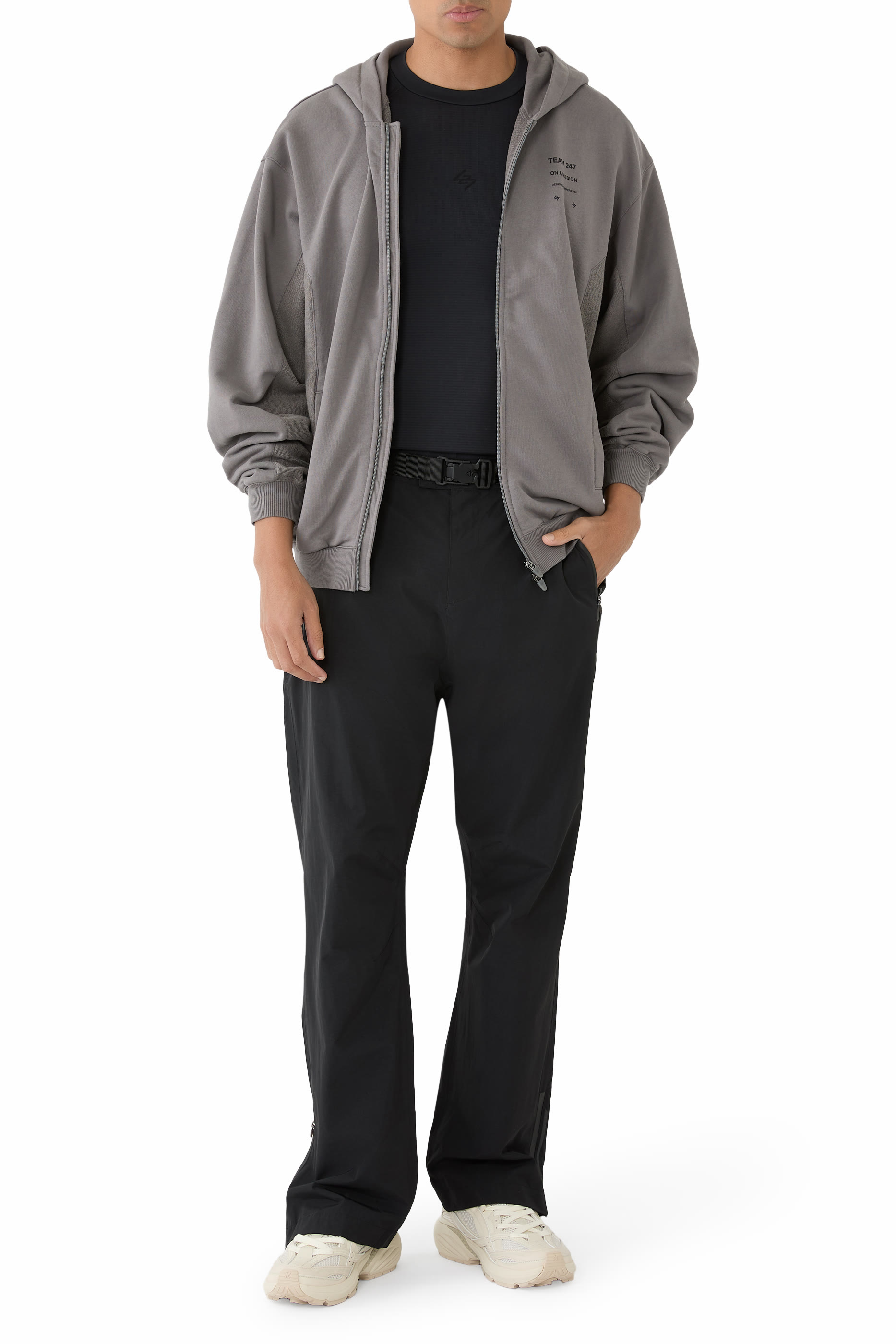 تيشيرت 247 أبريزينج بأكمام طويلة بلا حياكة