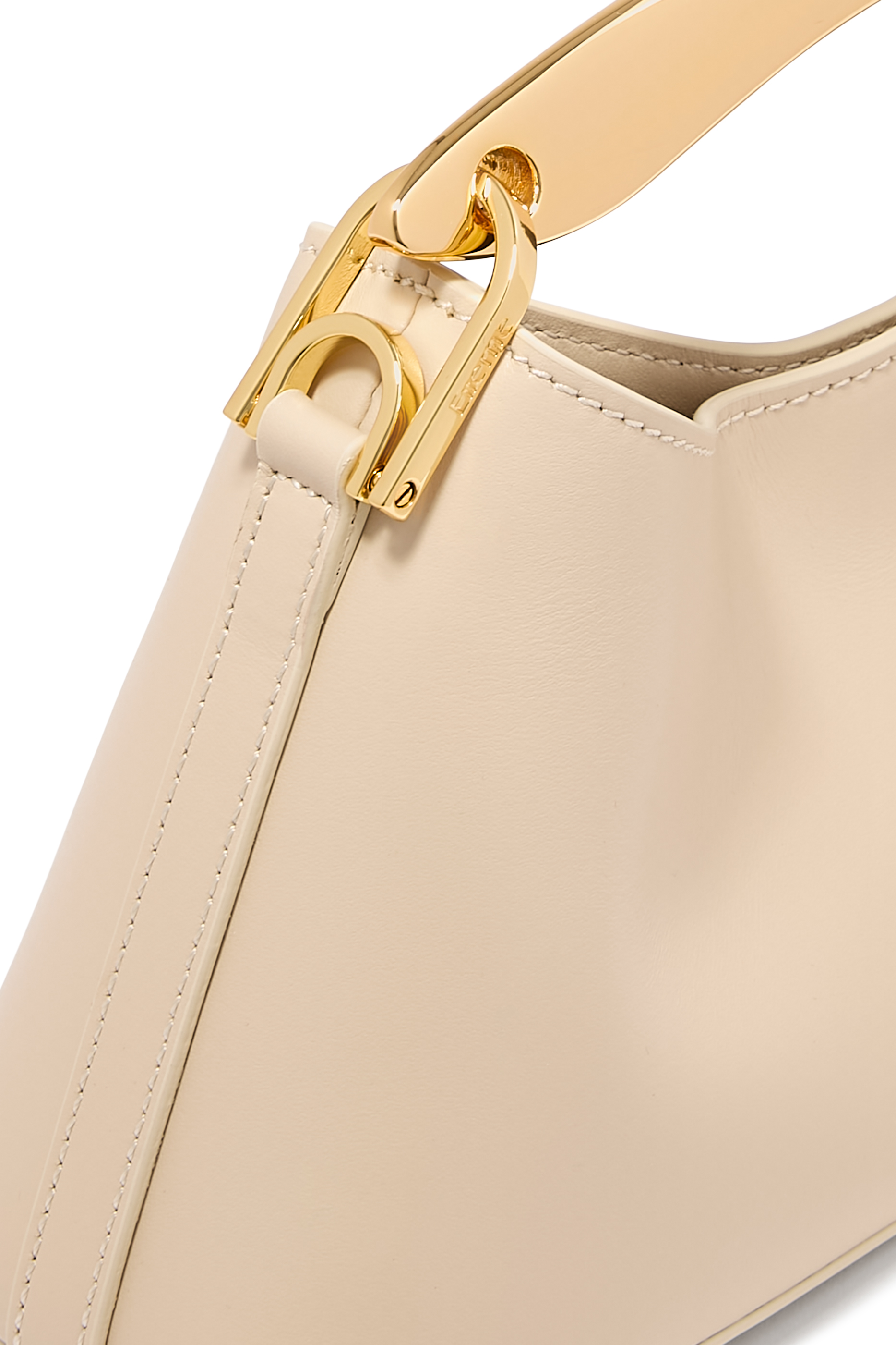 حقيبة بومرانغ صغيرة جلد