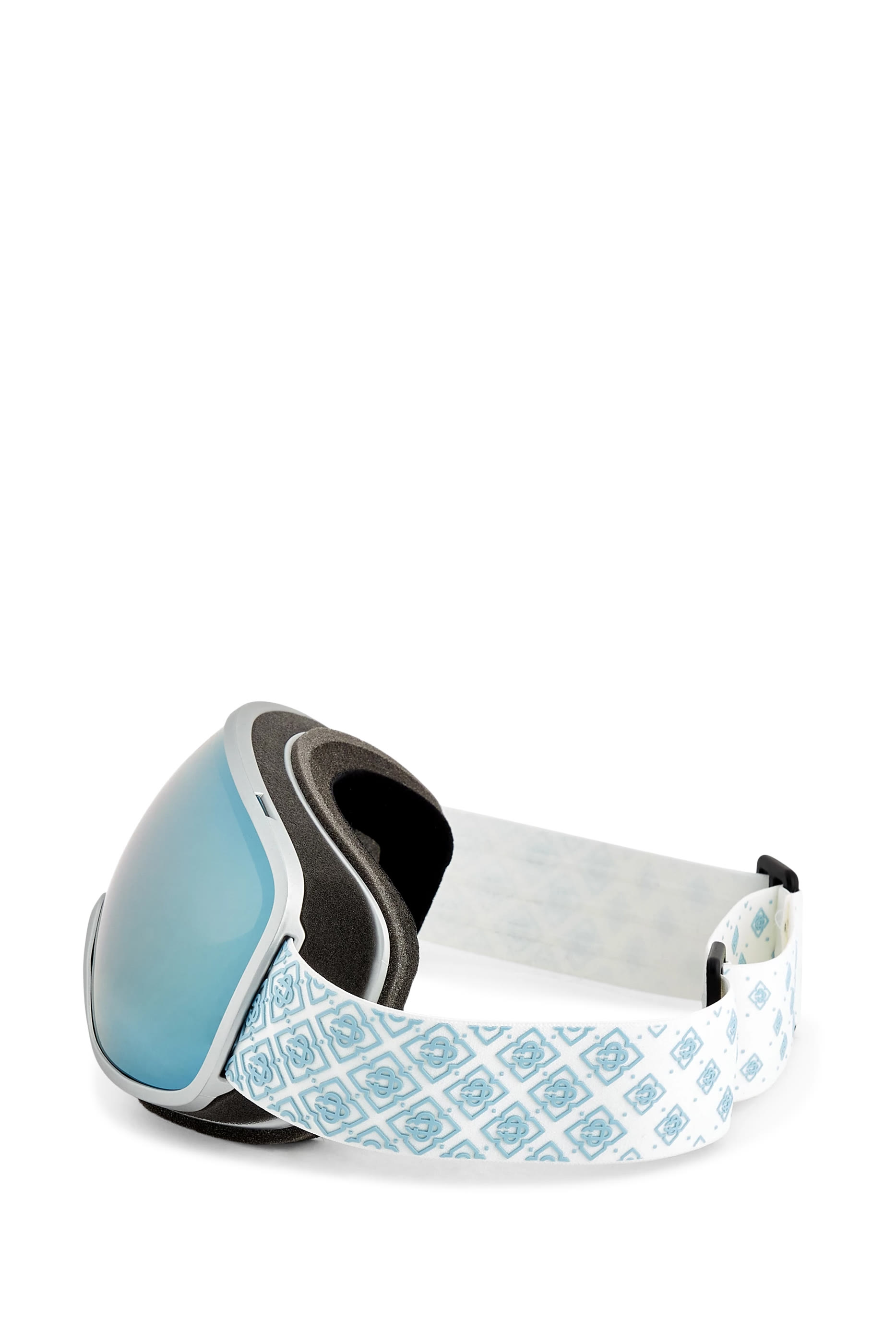 نظارة بلون متدرج للتزلج