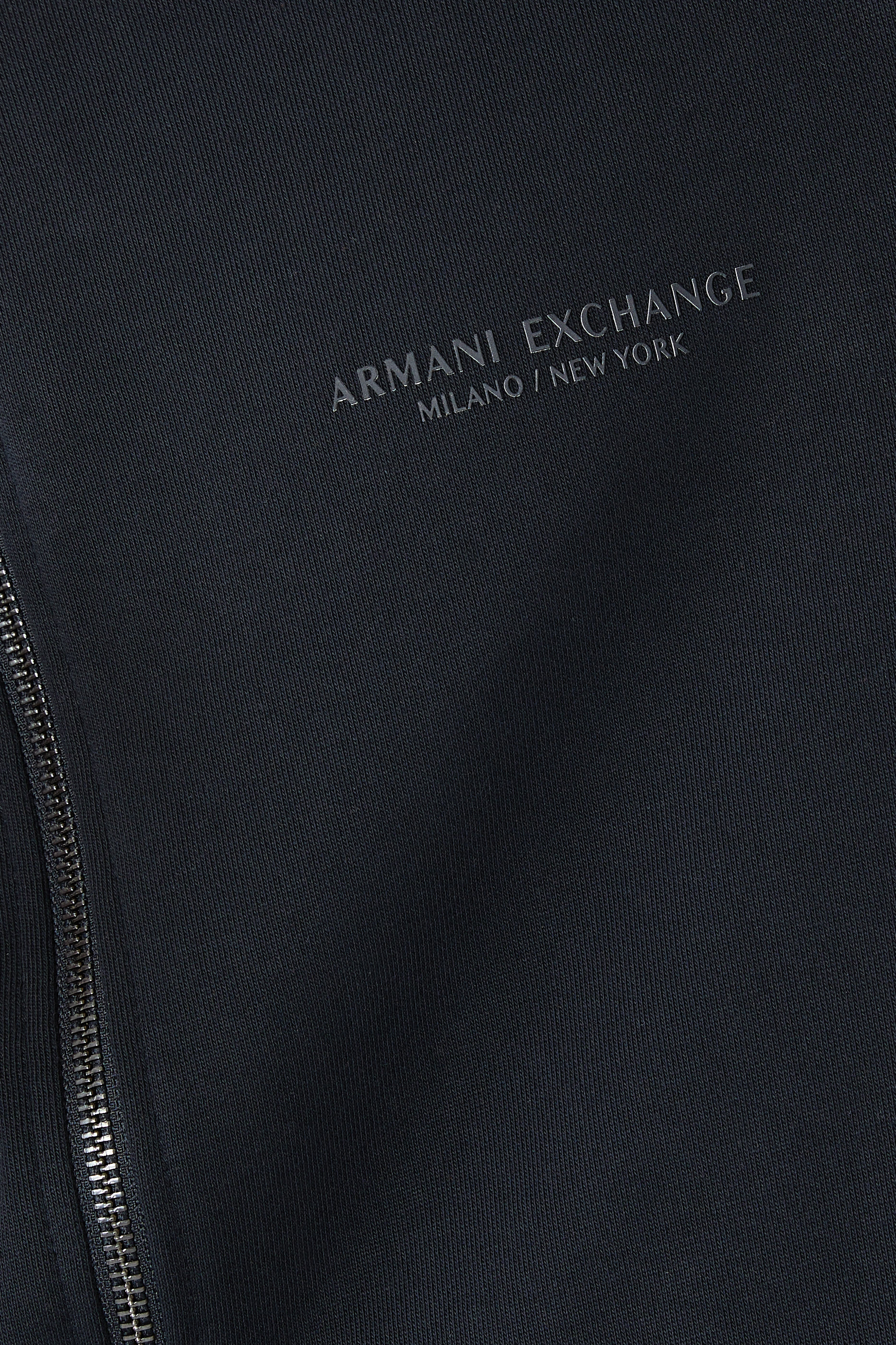 هودي أساسي بسحاب