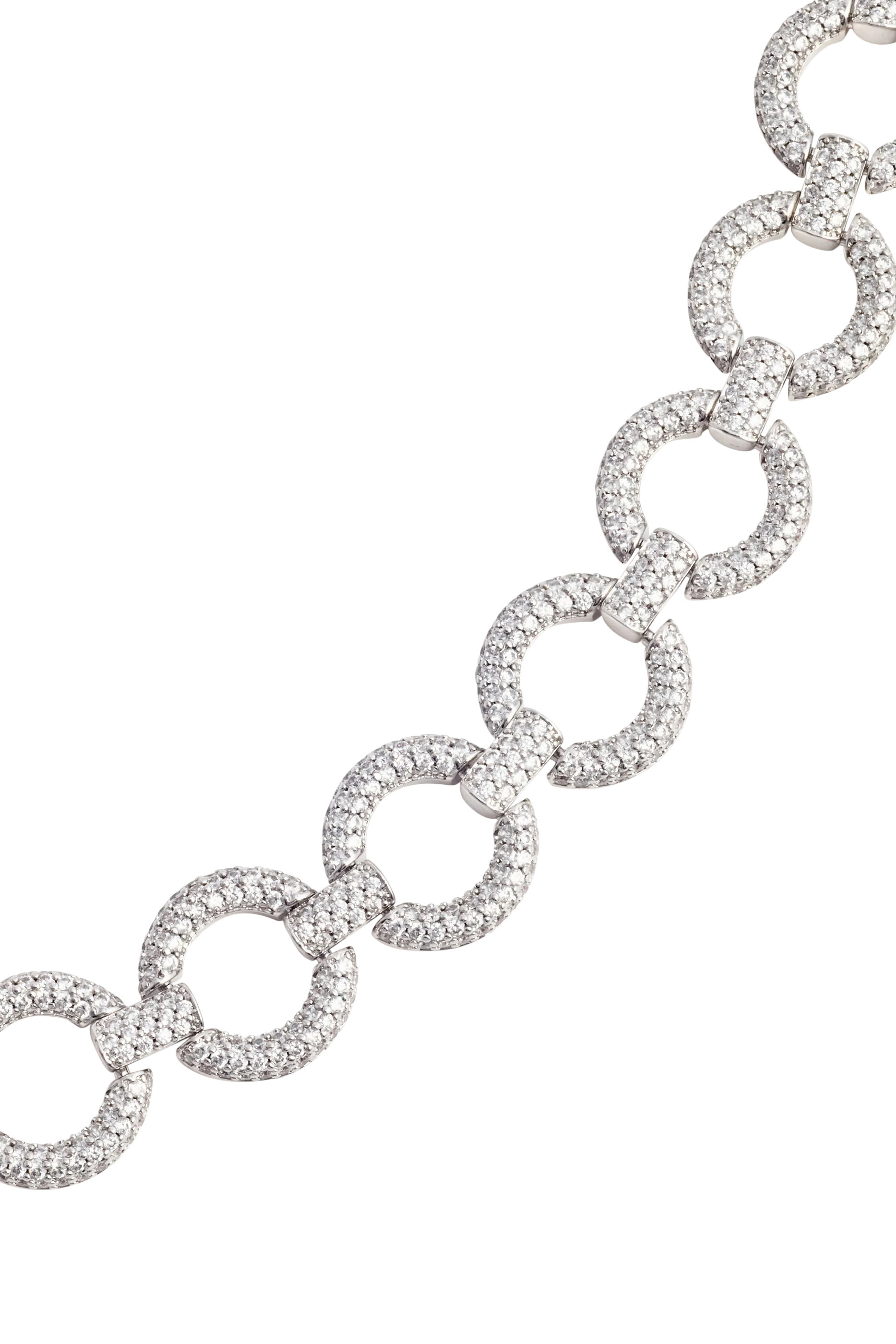 قلادة رقبة بتصميم حلقات متصلة مرصعة بكريستال