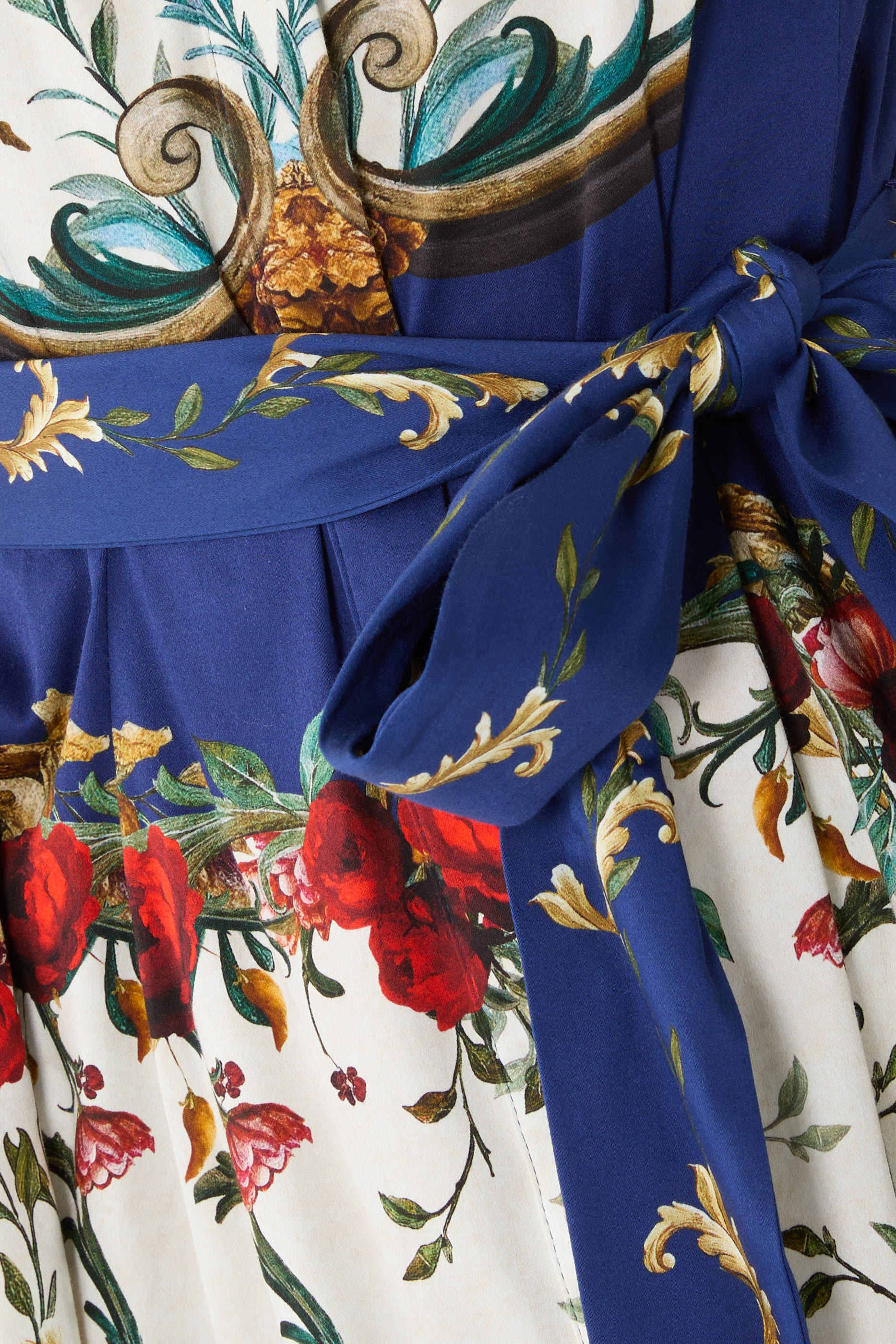 فستان لوسي قصير بنمط قميص