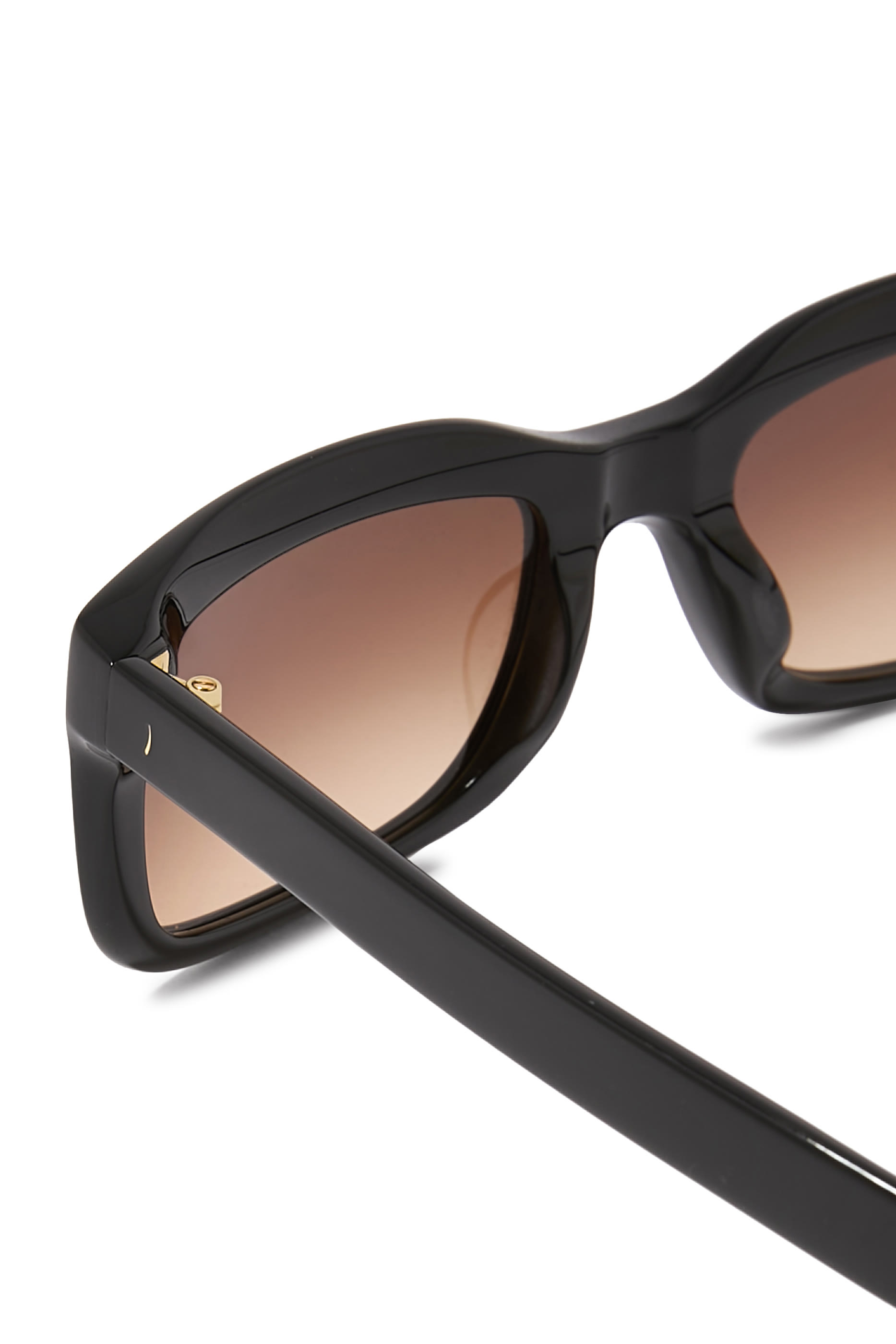 نظارة شمسية بالمر بإطار بتصميم مربع