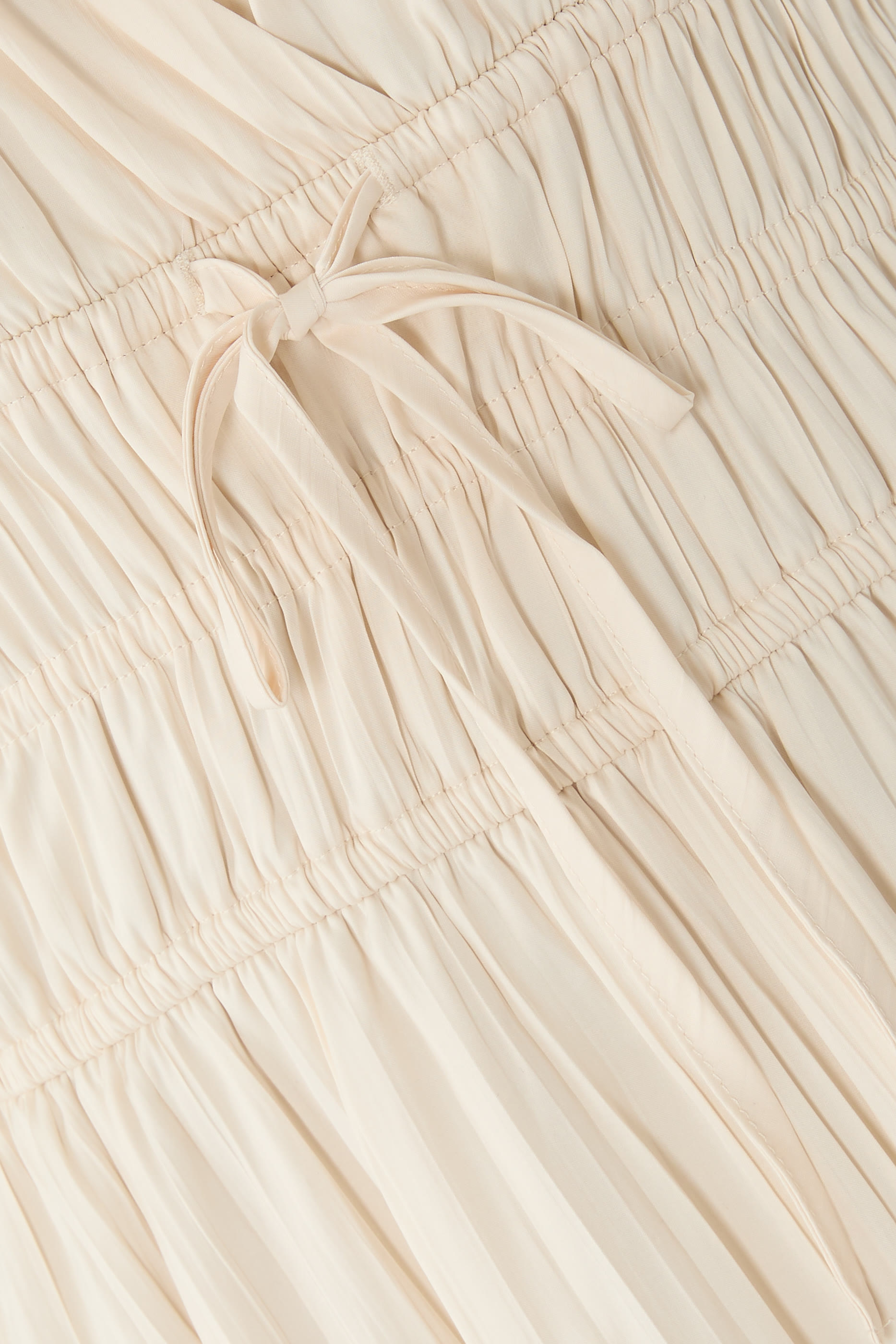 فستان ليليث