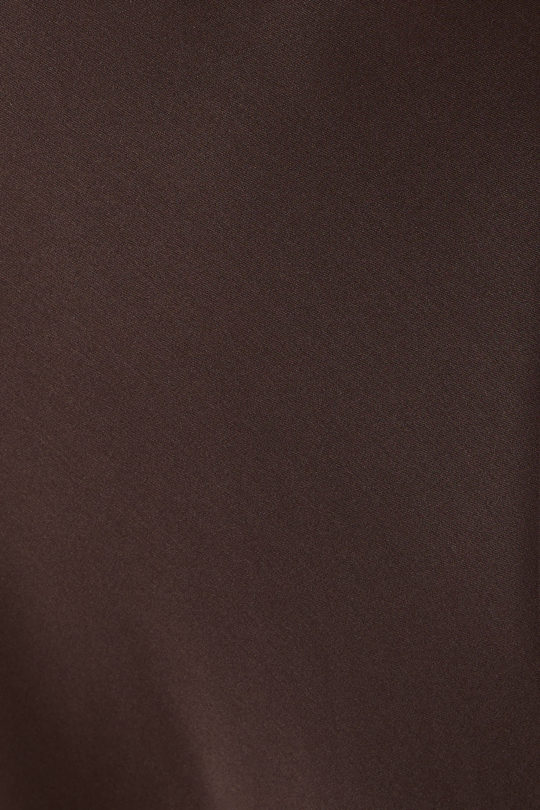 تنورة بار حرير