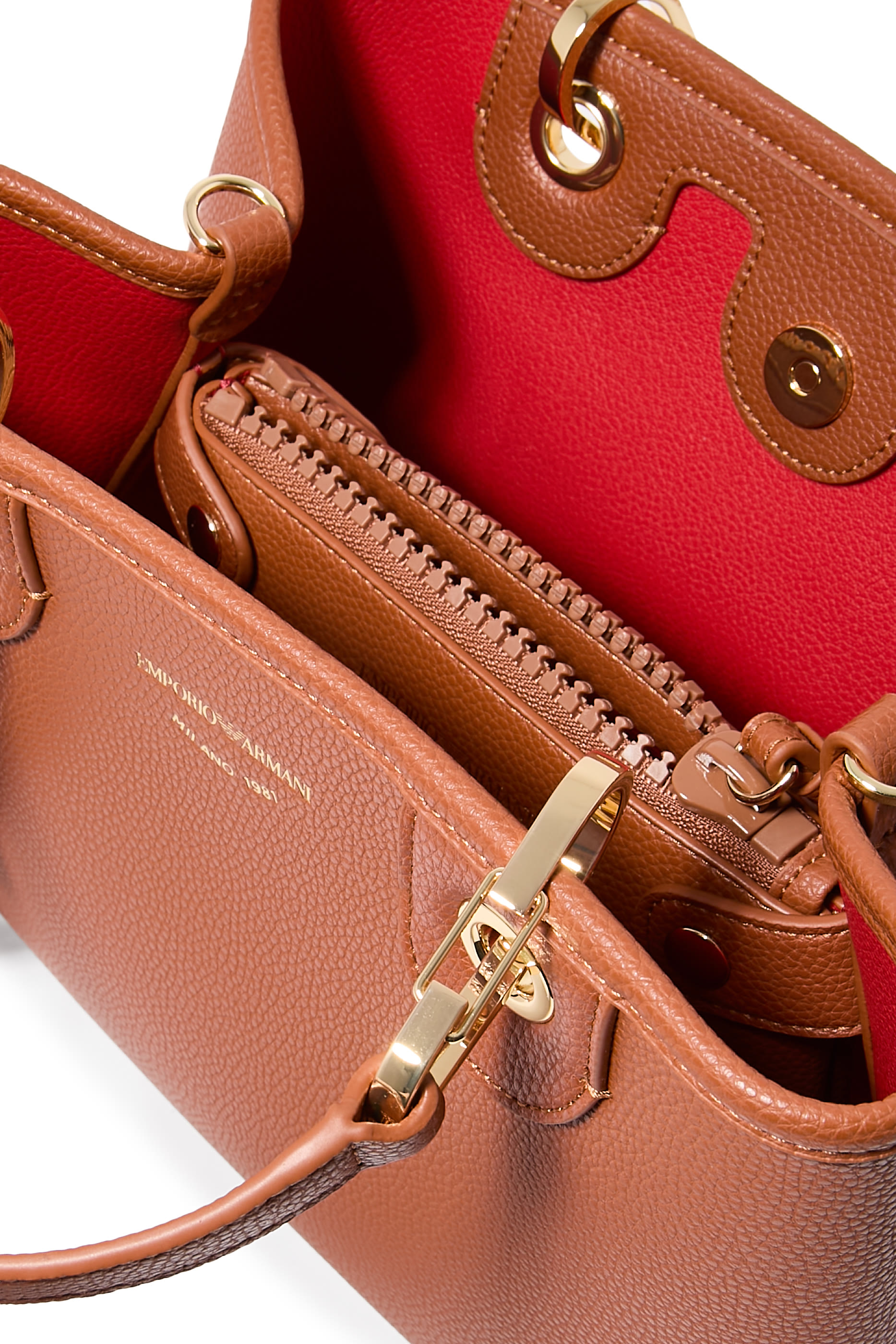 حقيبة يد ماي اي ايه