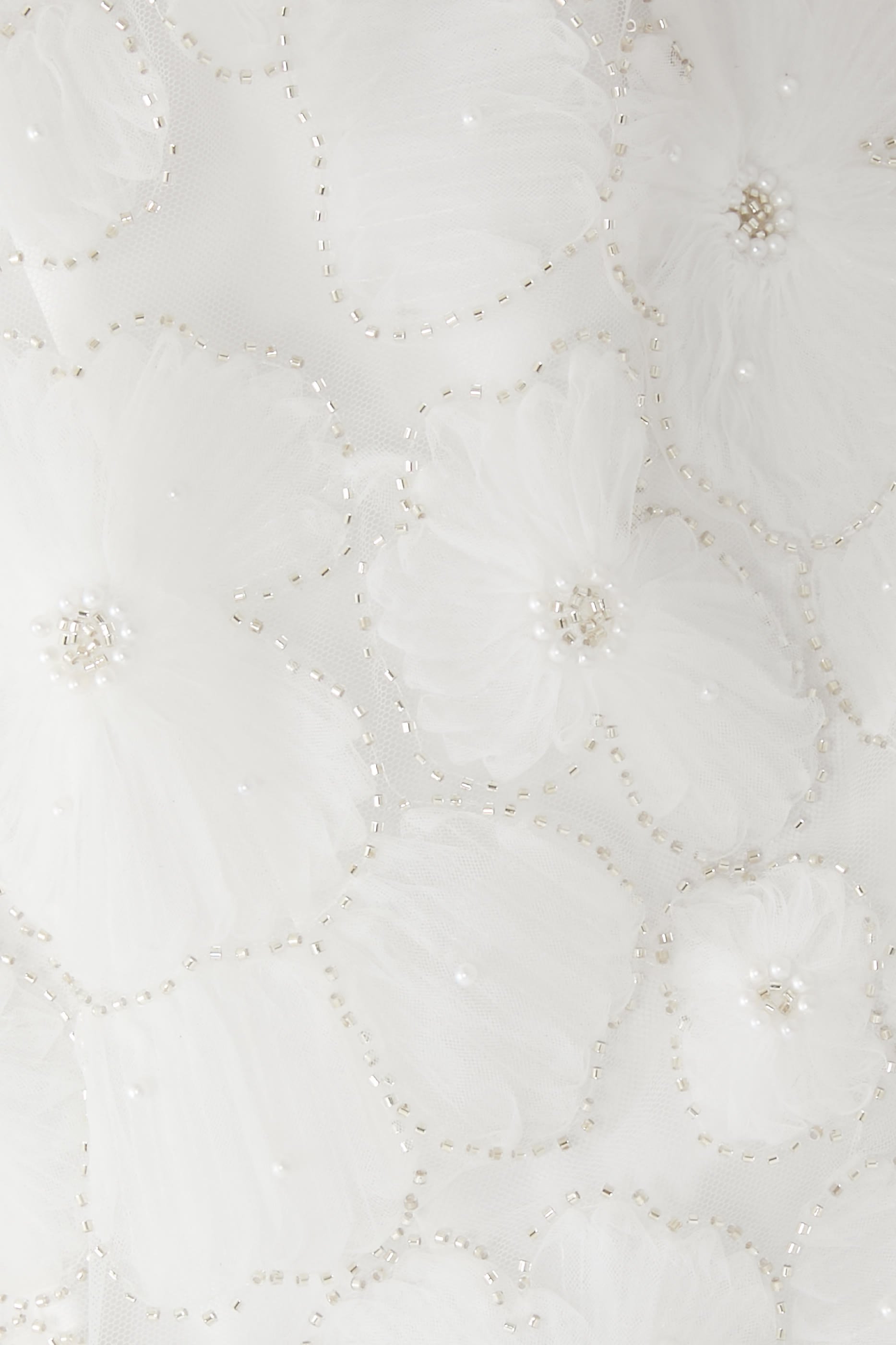 فستان قصير بعقدة ستان تول