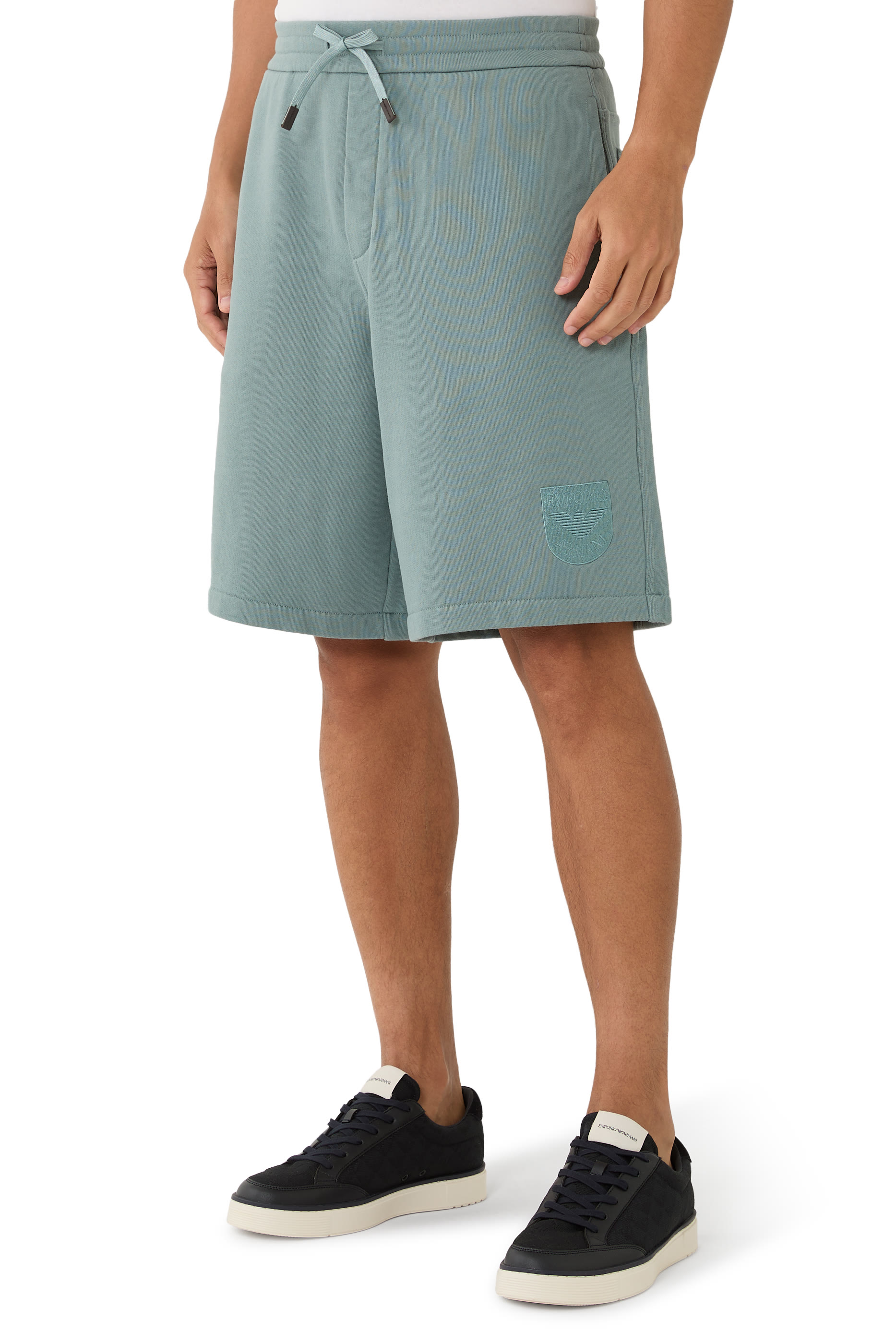 شورت بشعار الماركة تيري فرينتش