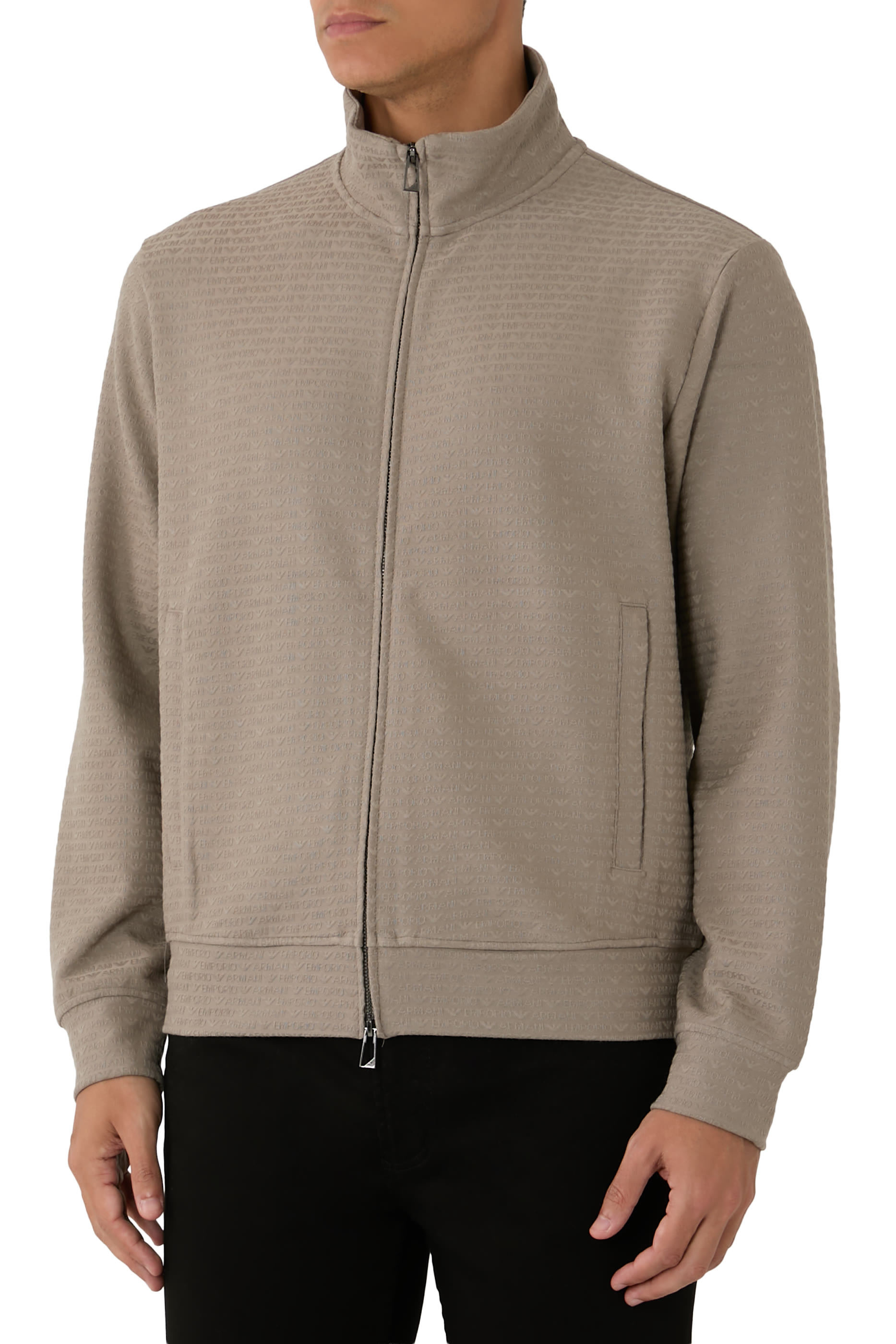 سويت شيرت بسحاب وشعار الماركة