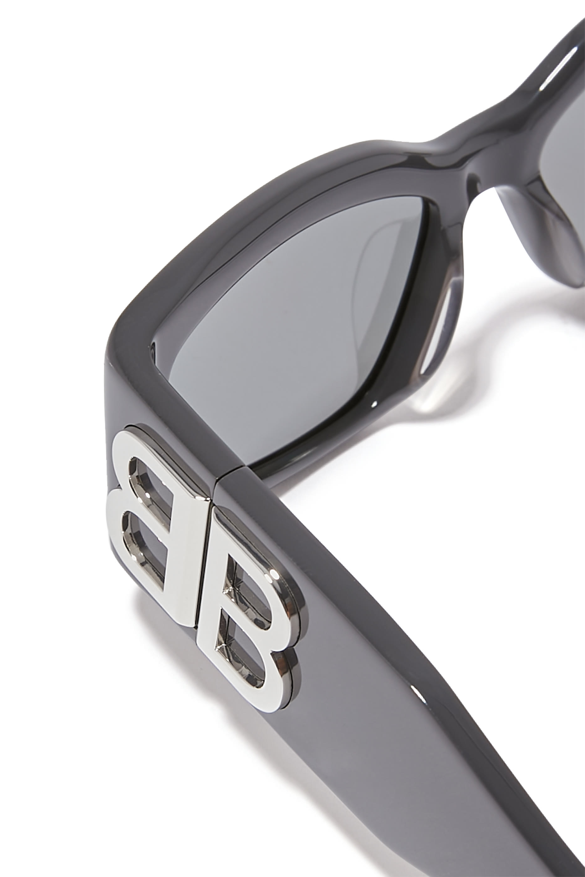 نظارة شمسية بوسي بإطار عين القطة