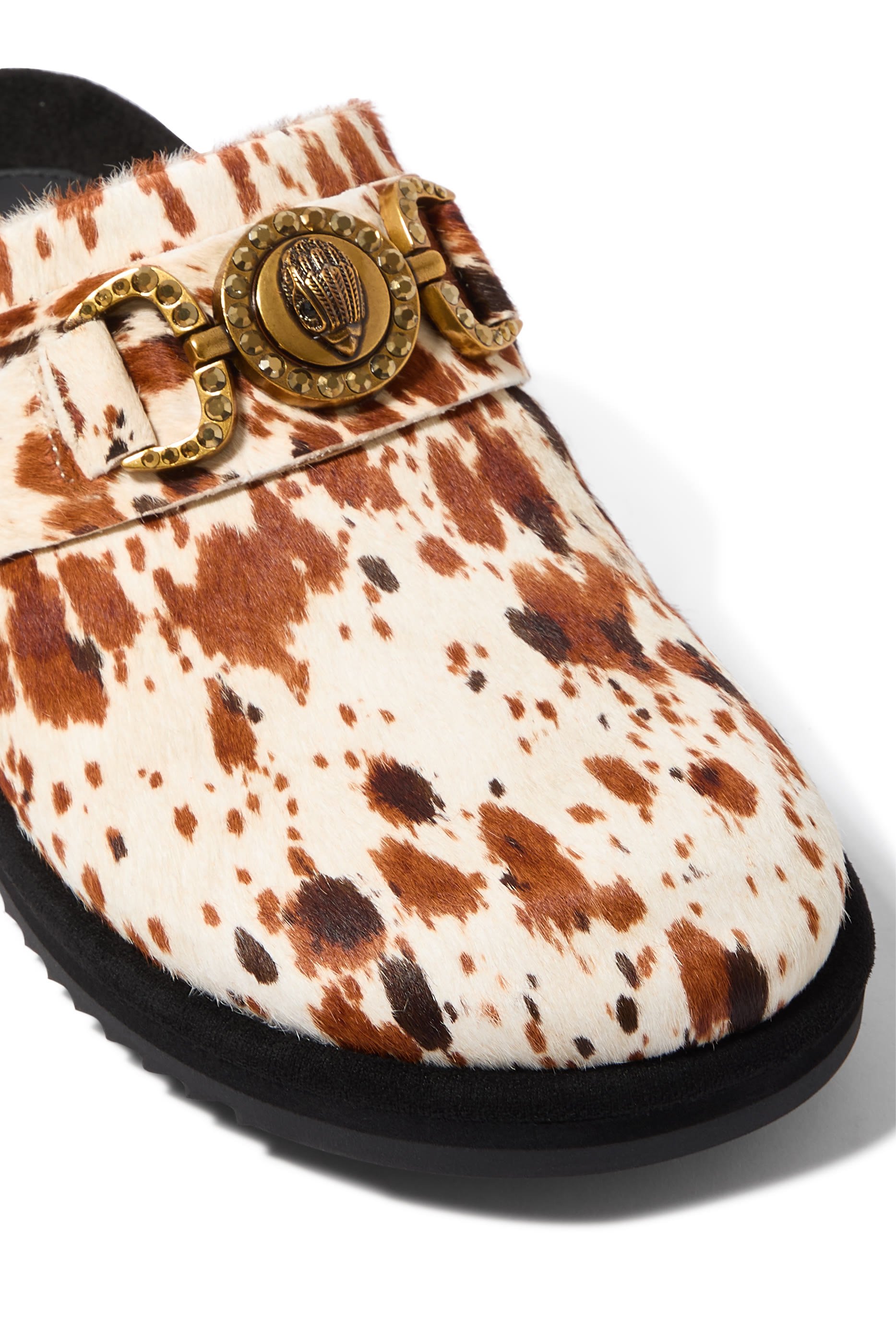 حذاء مانسيون بنعل مسطح