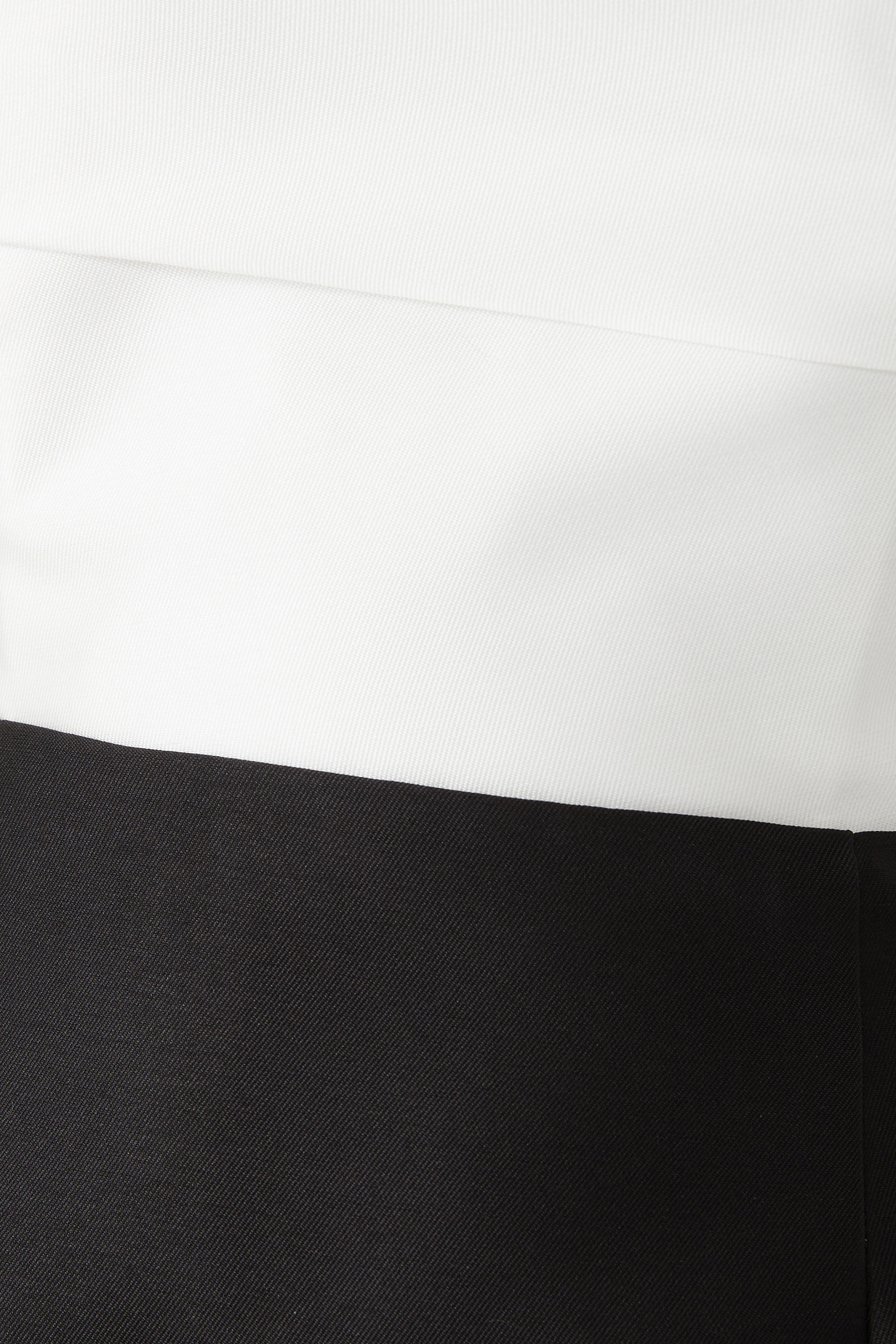 فستان تيفاني طويل بلا حمالات