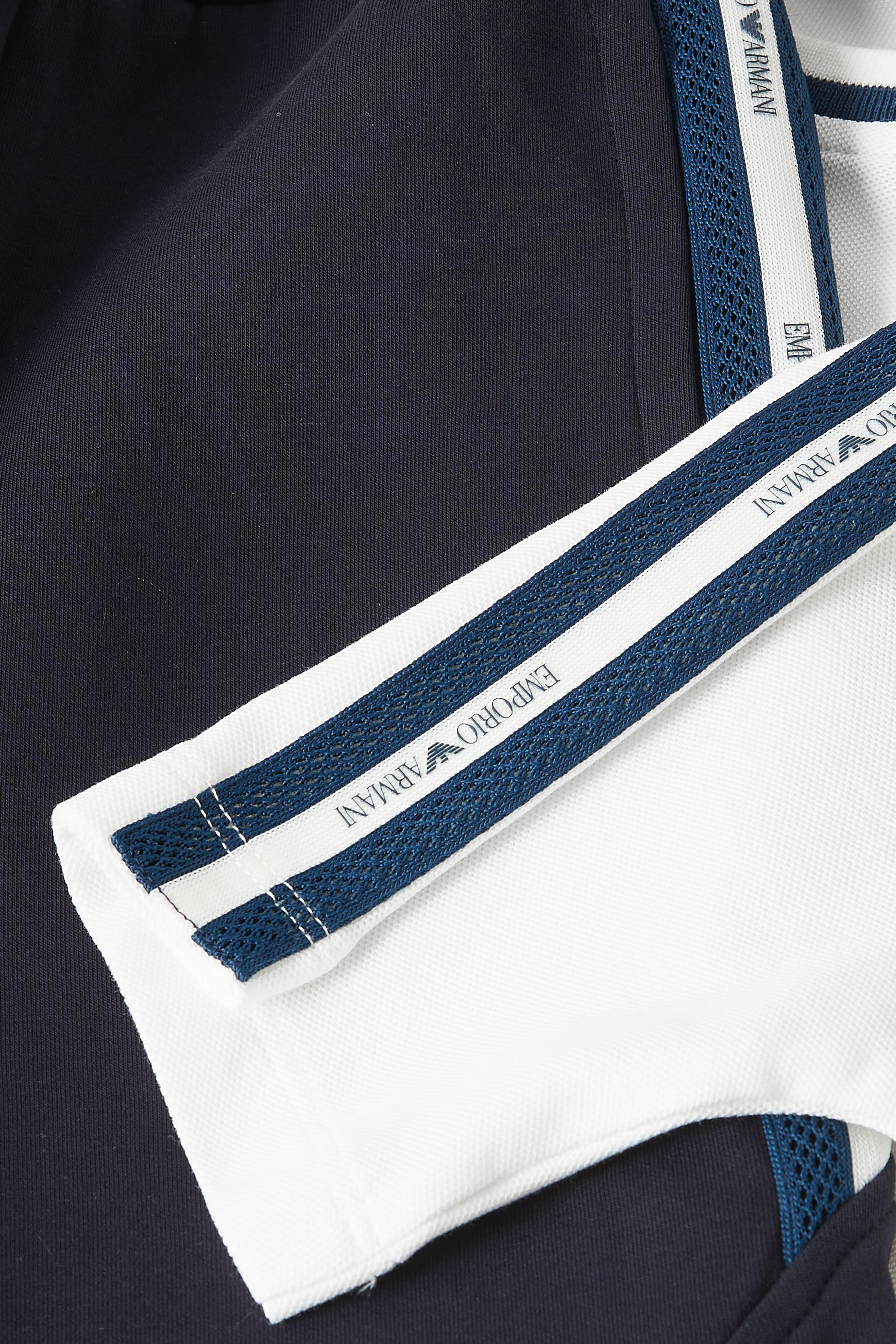 طقم شورت وتيشيرت للأطفال