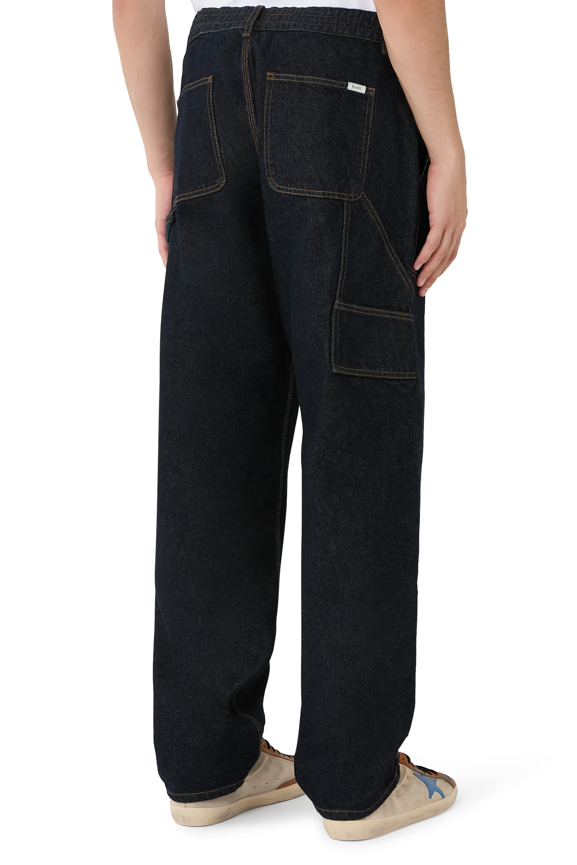 بنطال كلاي بطبقة إضافية على الركبتين