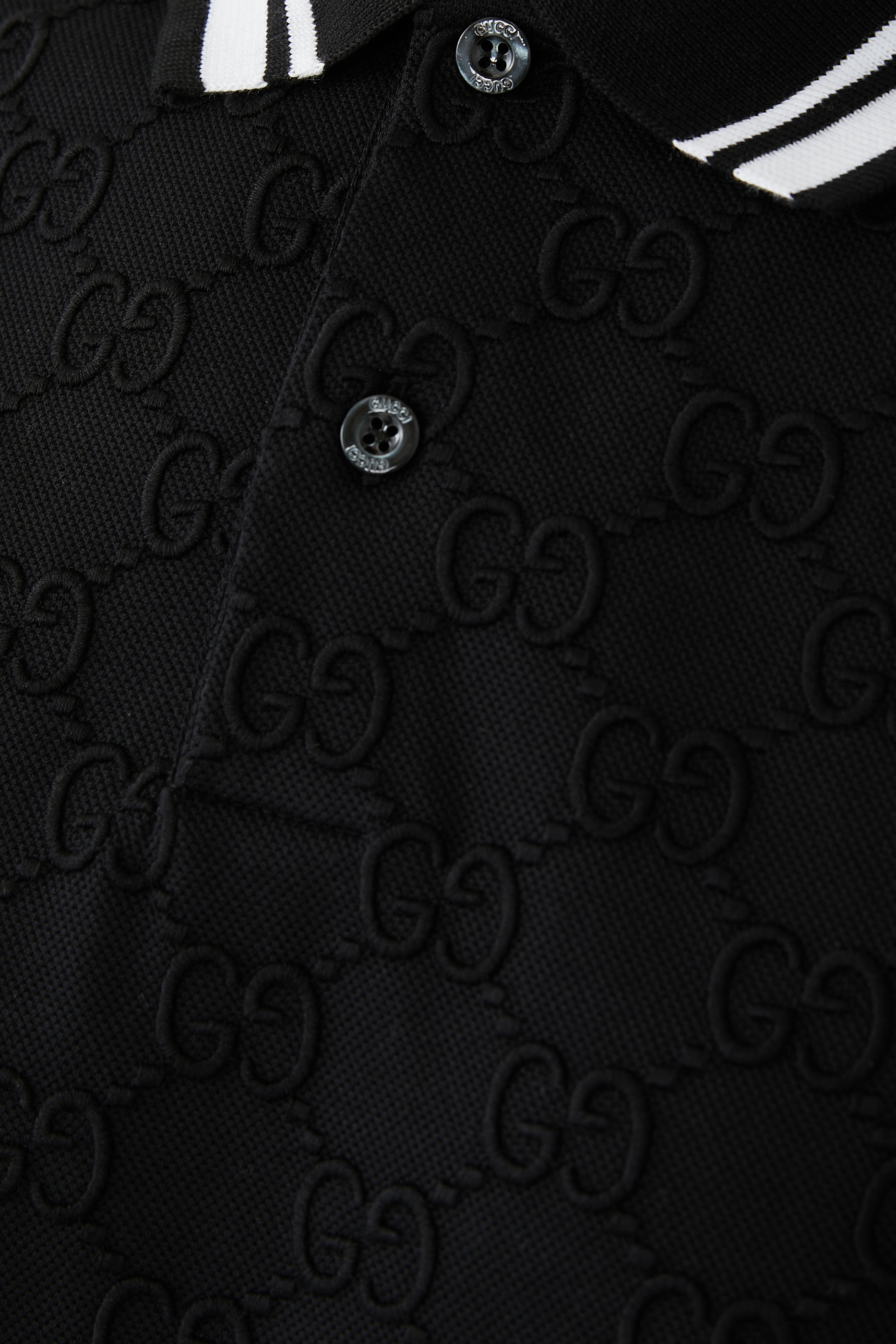 قميص بولو مطرز بشعار الماركة