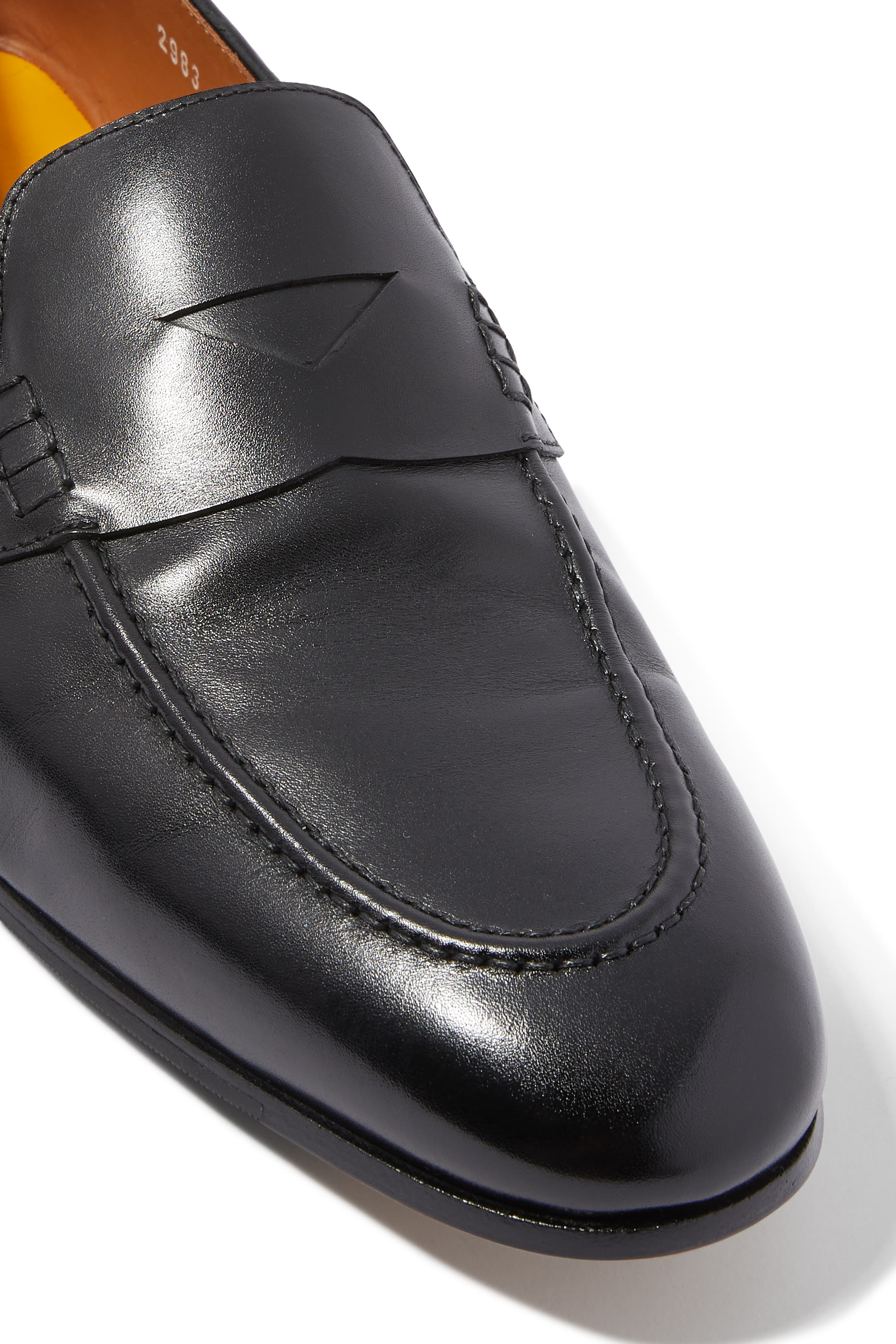 حذاء بيني سهل الارتداء