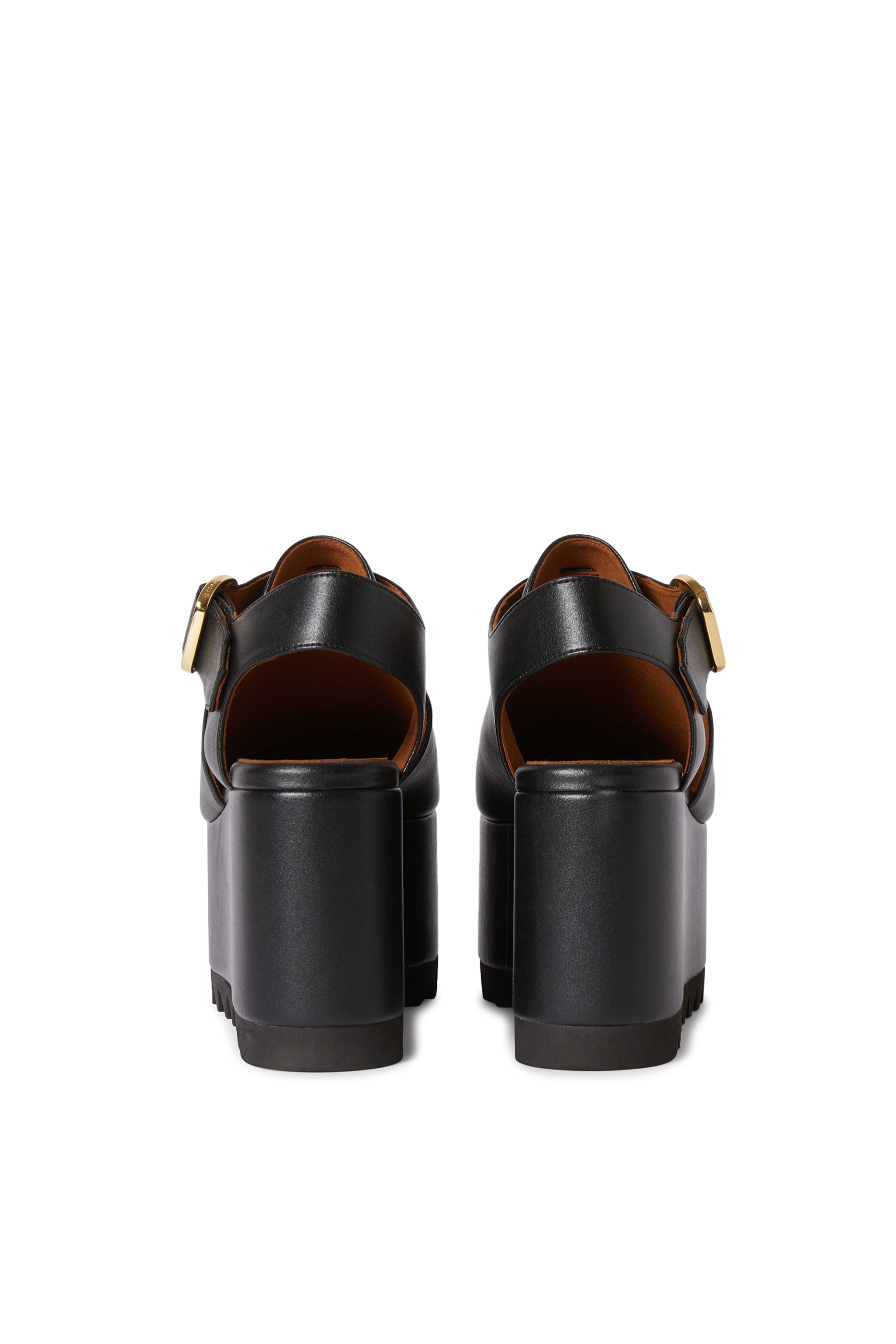 صندل إليس 90 بمقدمة مغلقة، نعل عريض، وحلية على شكل حرف T