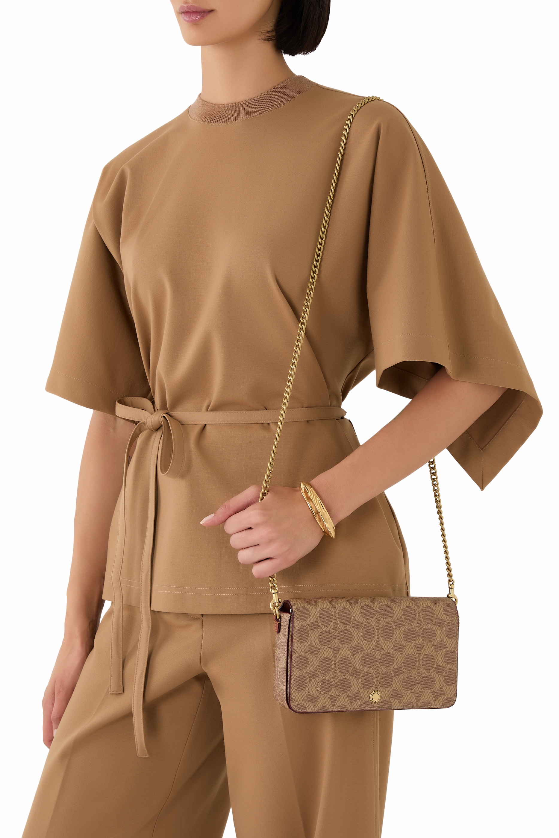 حقيبة كروس ميلا