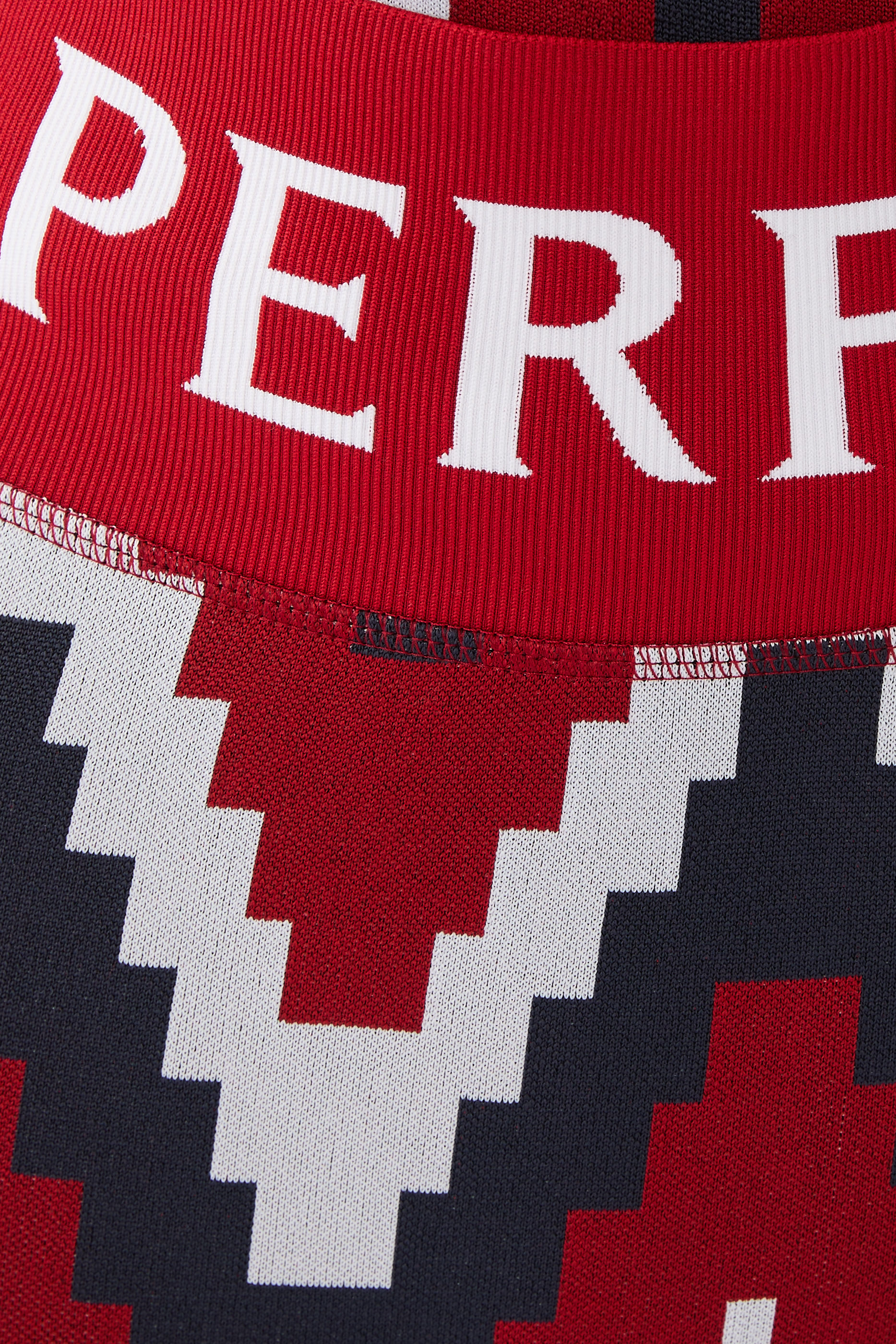 لغينغز جاكار شيفرون