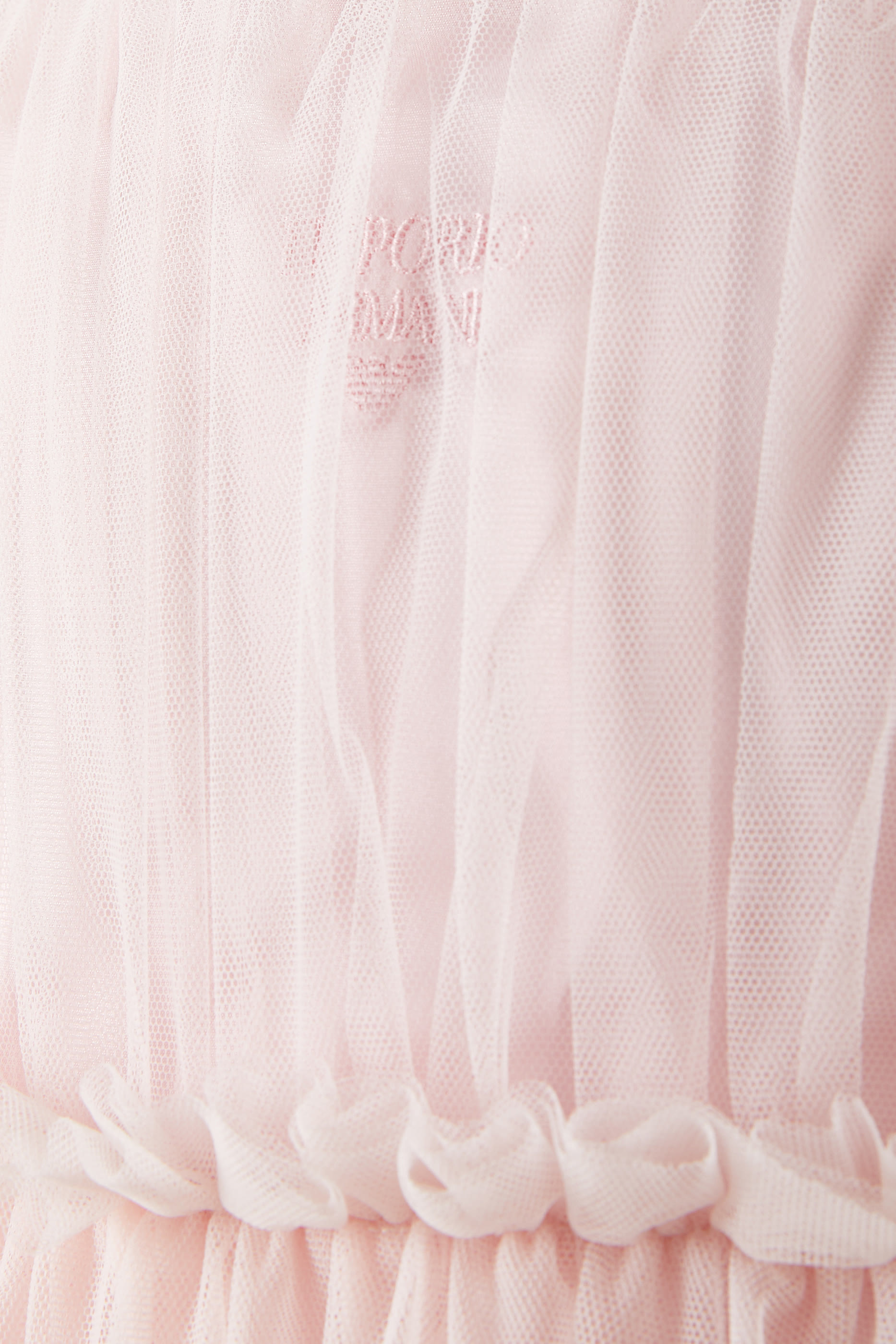 فستان بتفاصيل كشكش