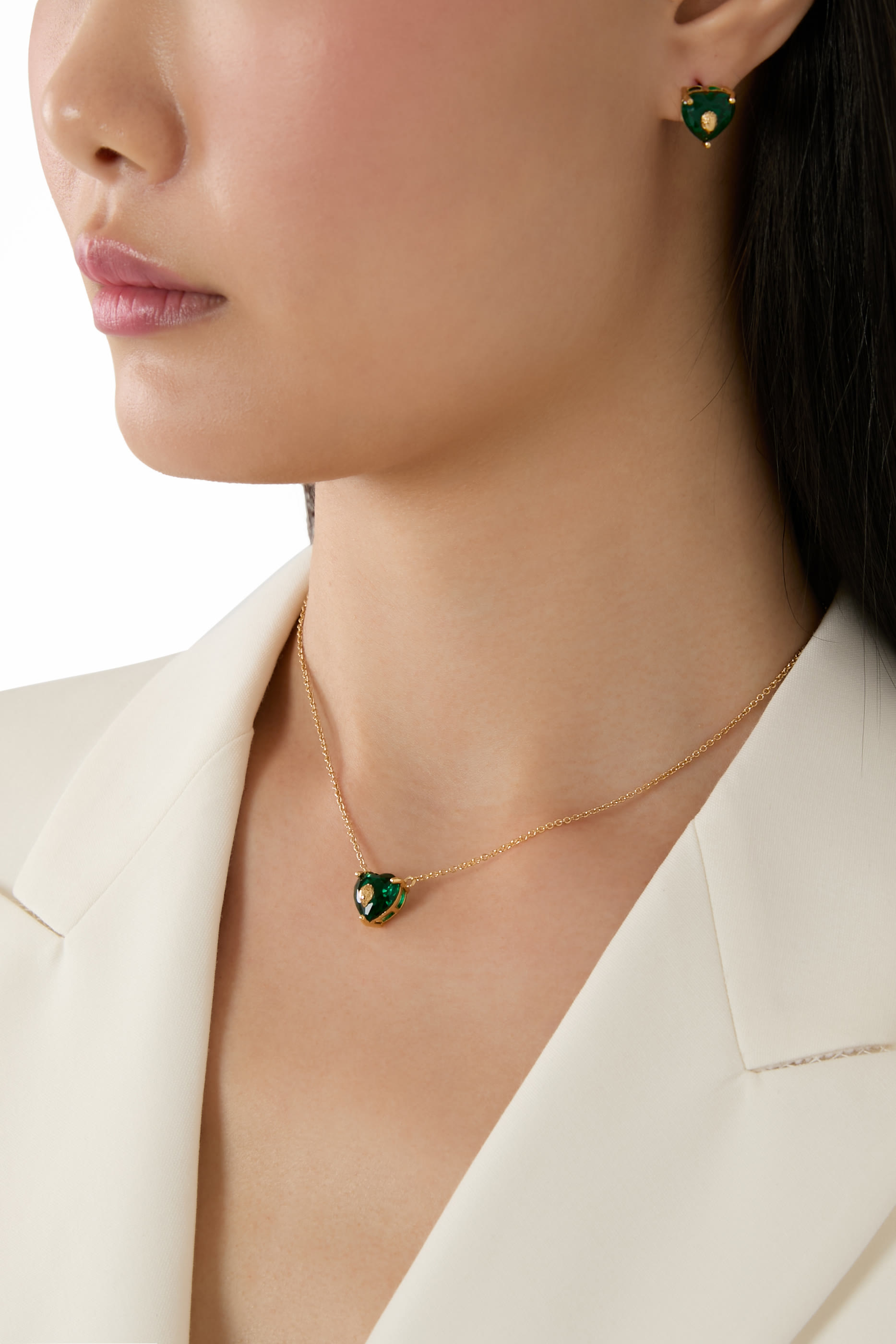 قلادة بدلاية بتصميم قلب مرصعة بالكريستال