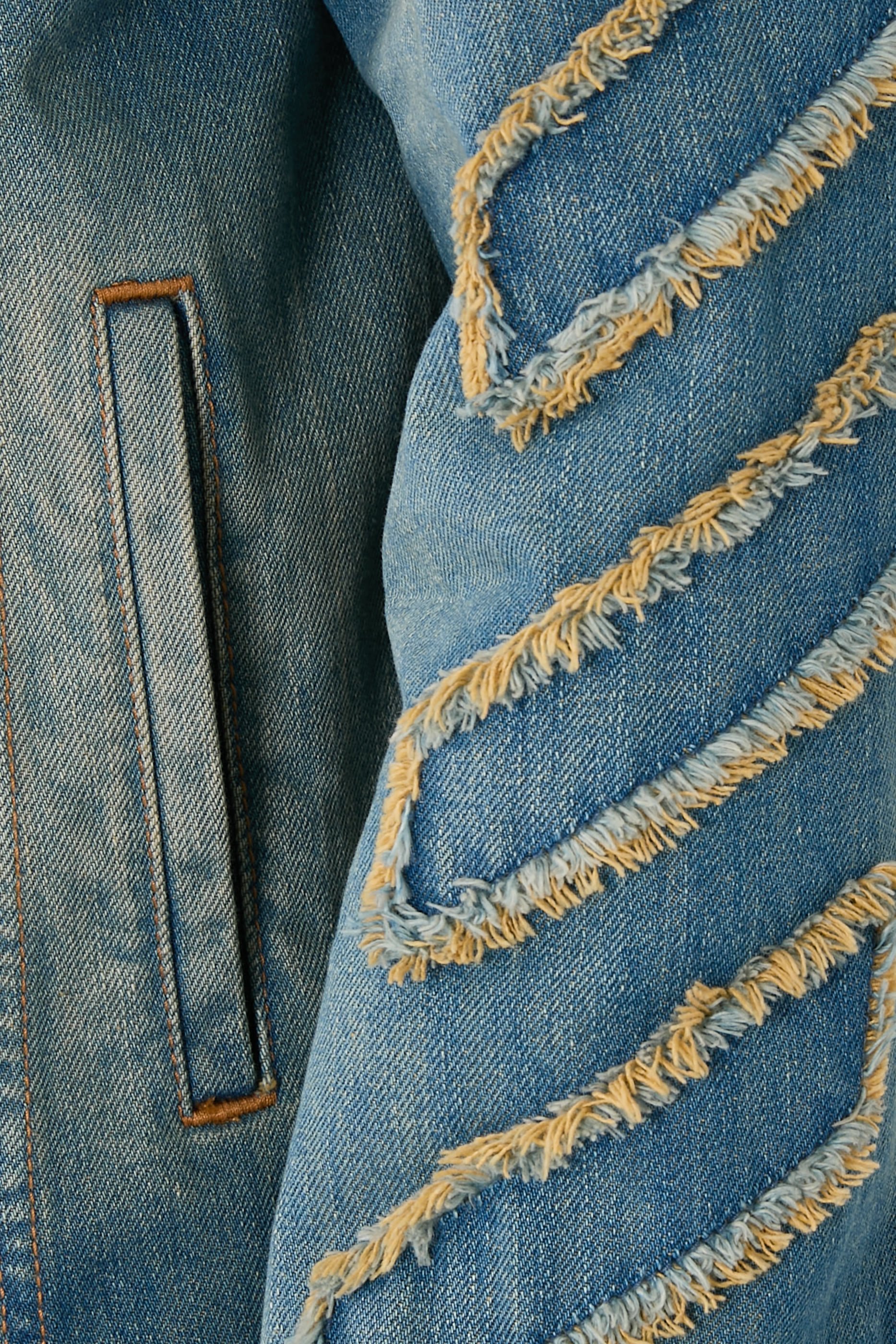 جاكيت سكيت برقعات ممزقة بتصميم خطوط مائلة دنيم