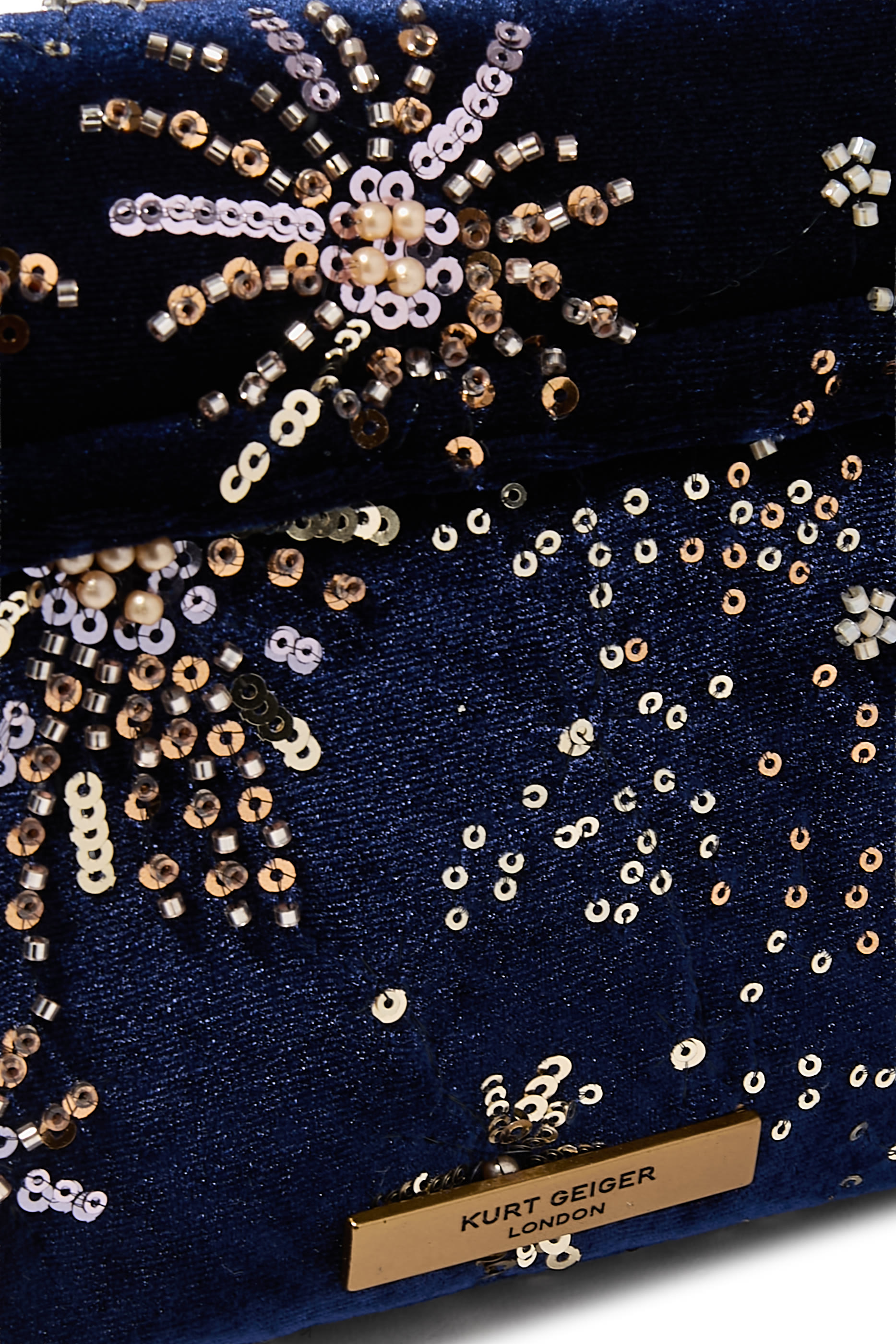 حقيبة كروس بودي كنسنغتون صغيرة