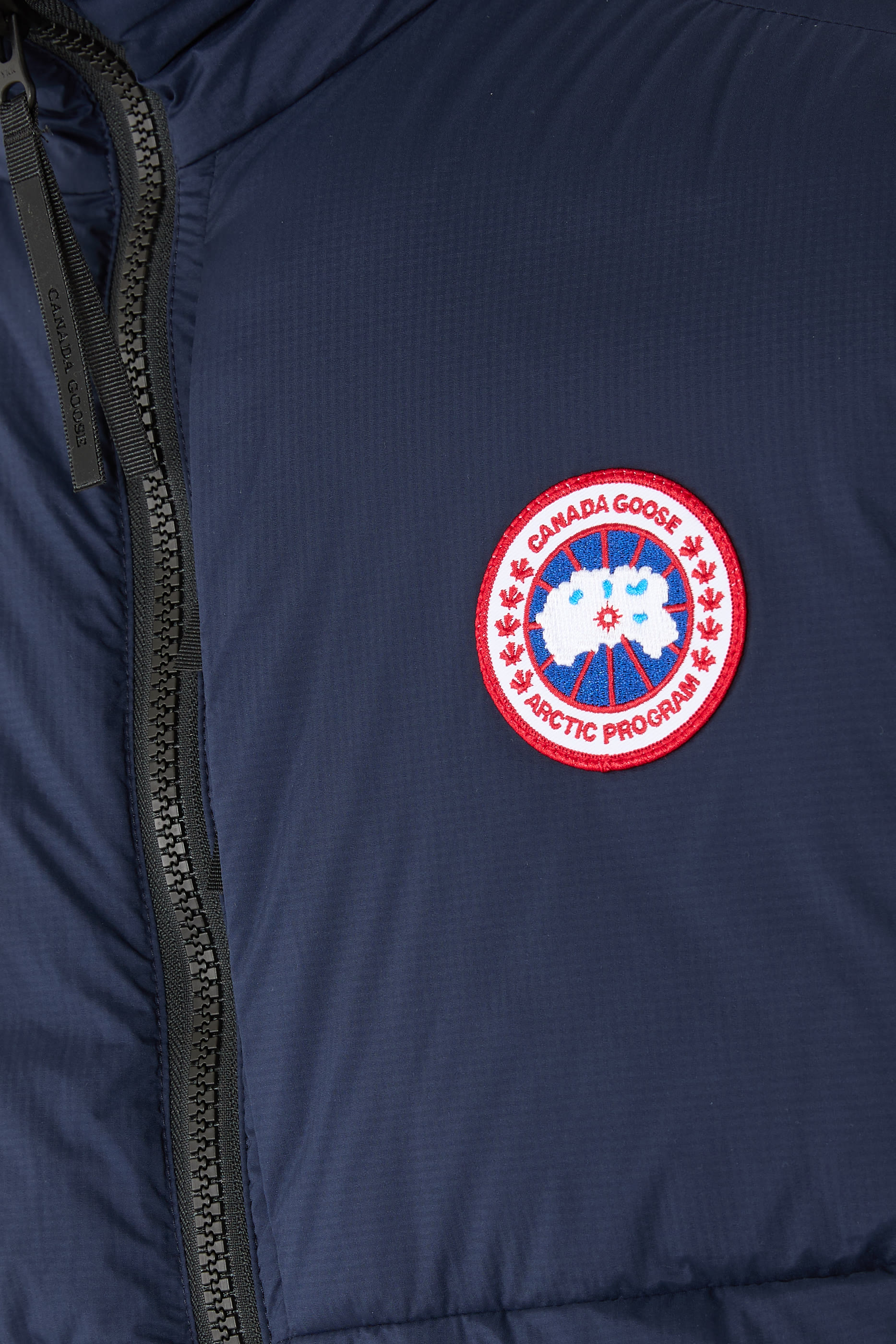 فيست لودج بشعار الماركة