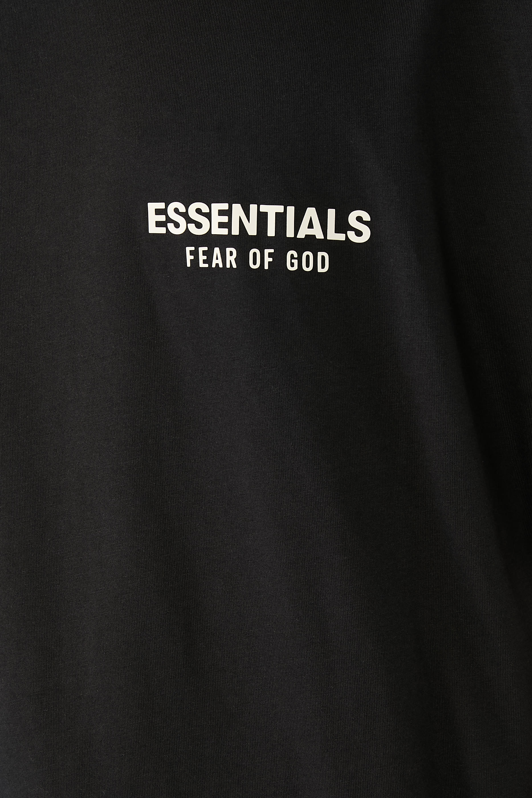 تيشيرت كلاسيكي بأكمام قصيرة 