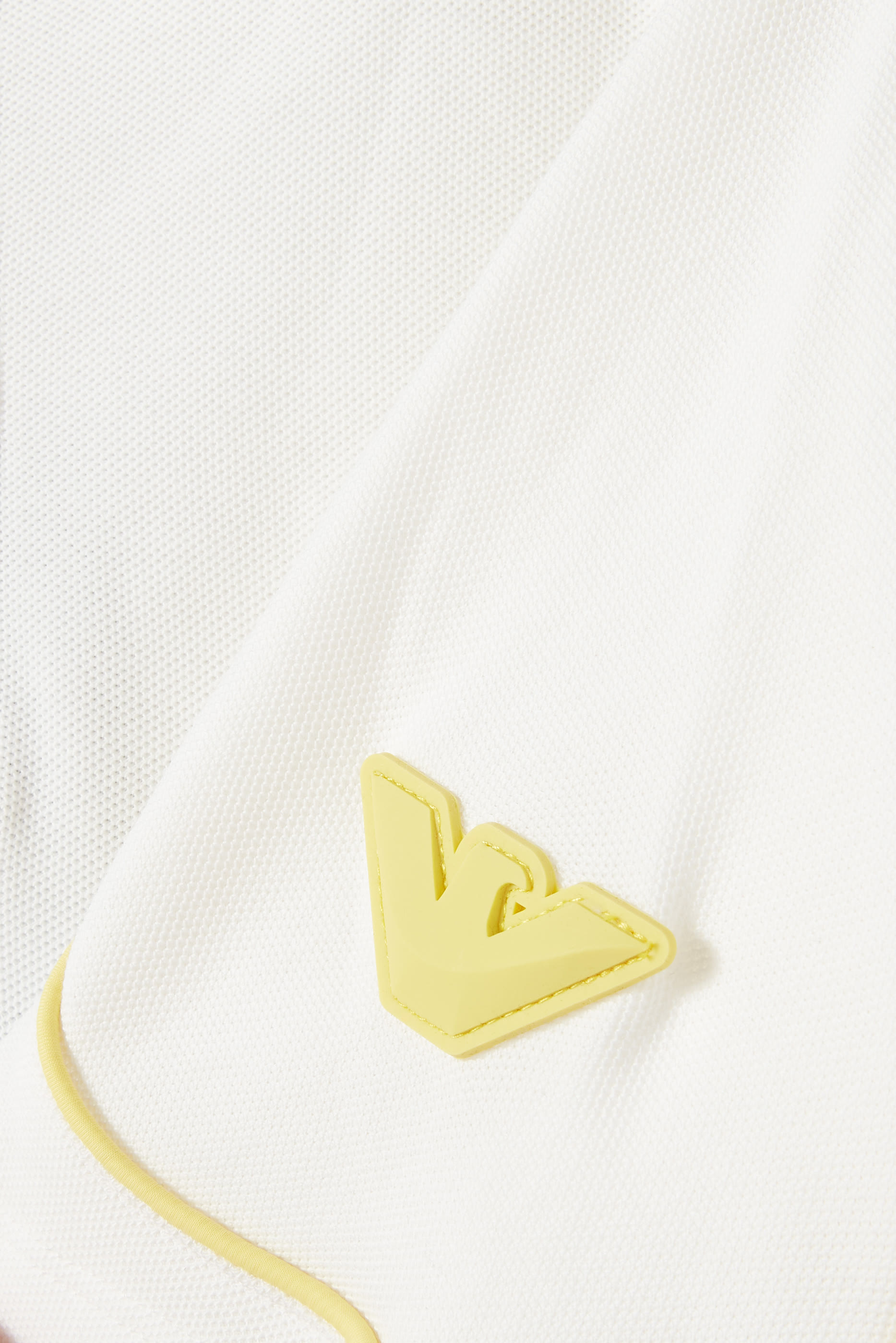 قميص بولو برقعة بشعار الماركة للأطفال