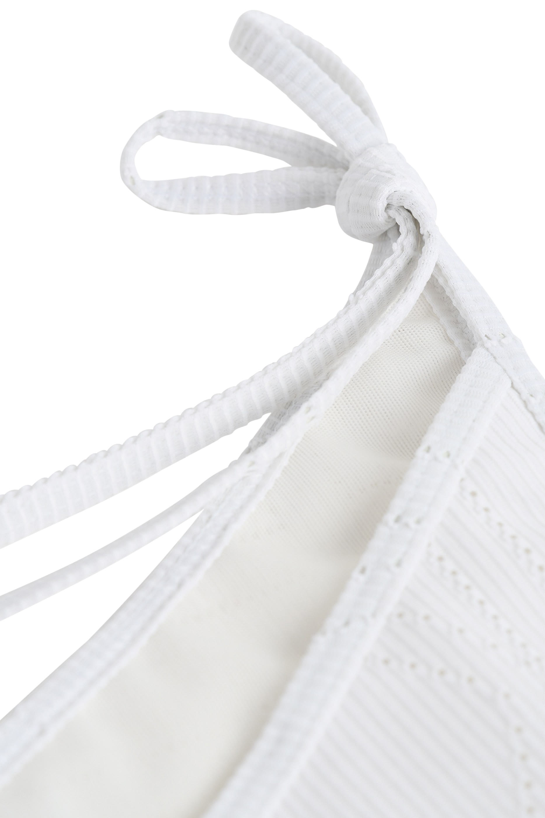 قطعة بيكيني سفلية بوانتيل مزينة بحروف شعار الماركة