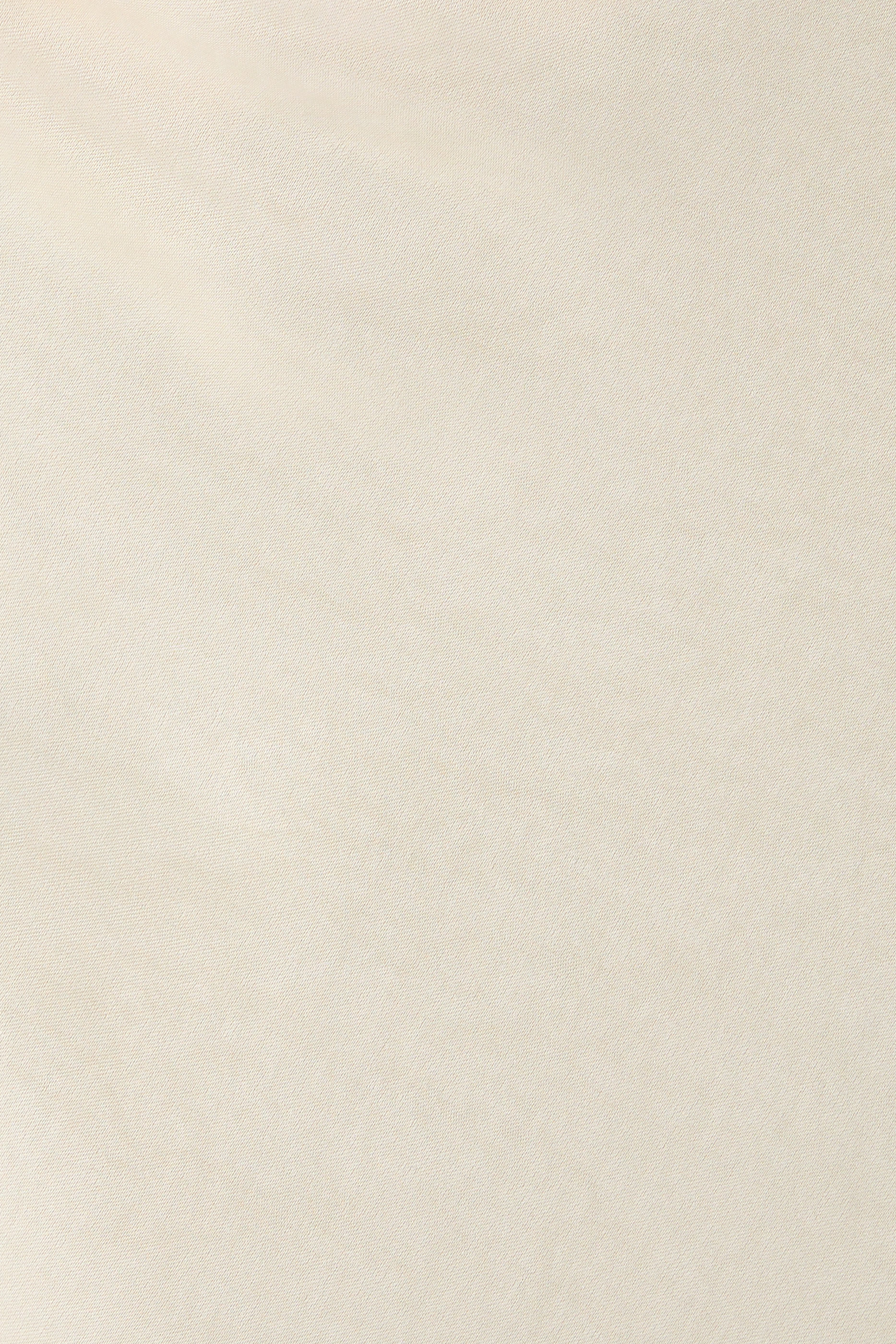 تنورة بقصة مائلة مستقيمة ستان