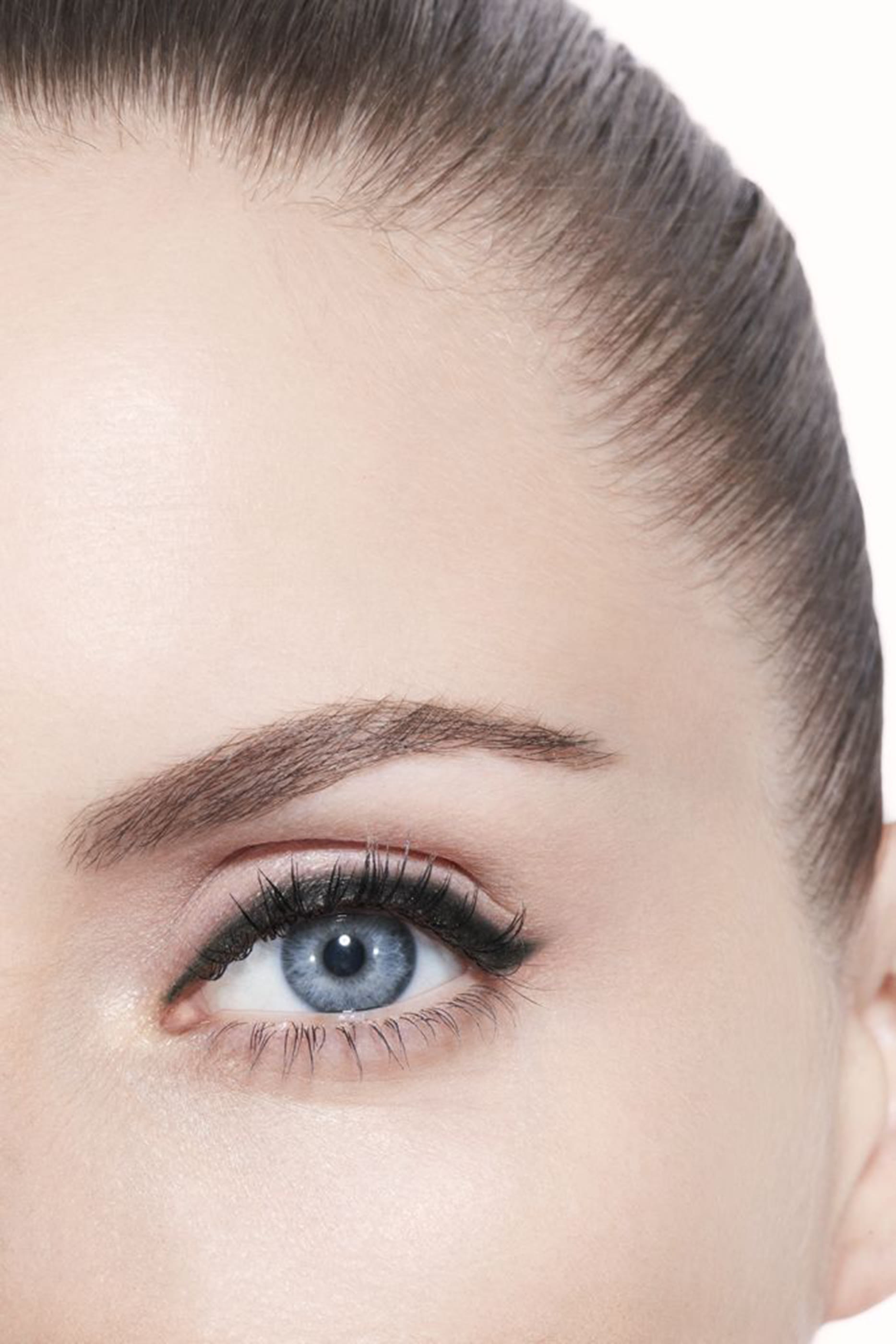 قلم عيون لو كرايون