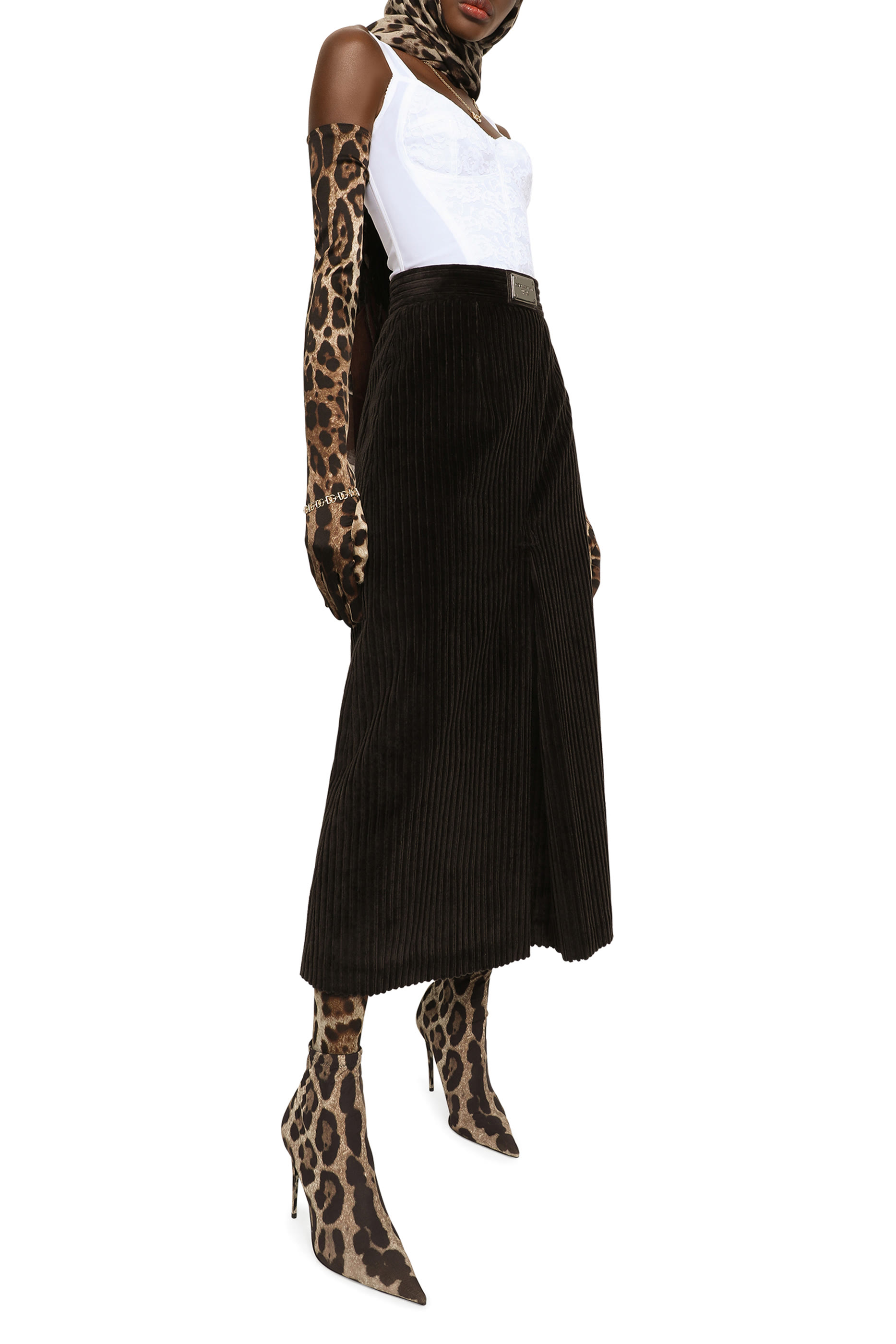 سوار بحلي شعار الماركة