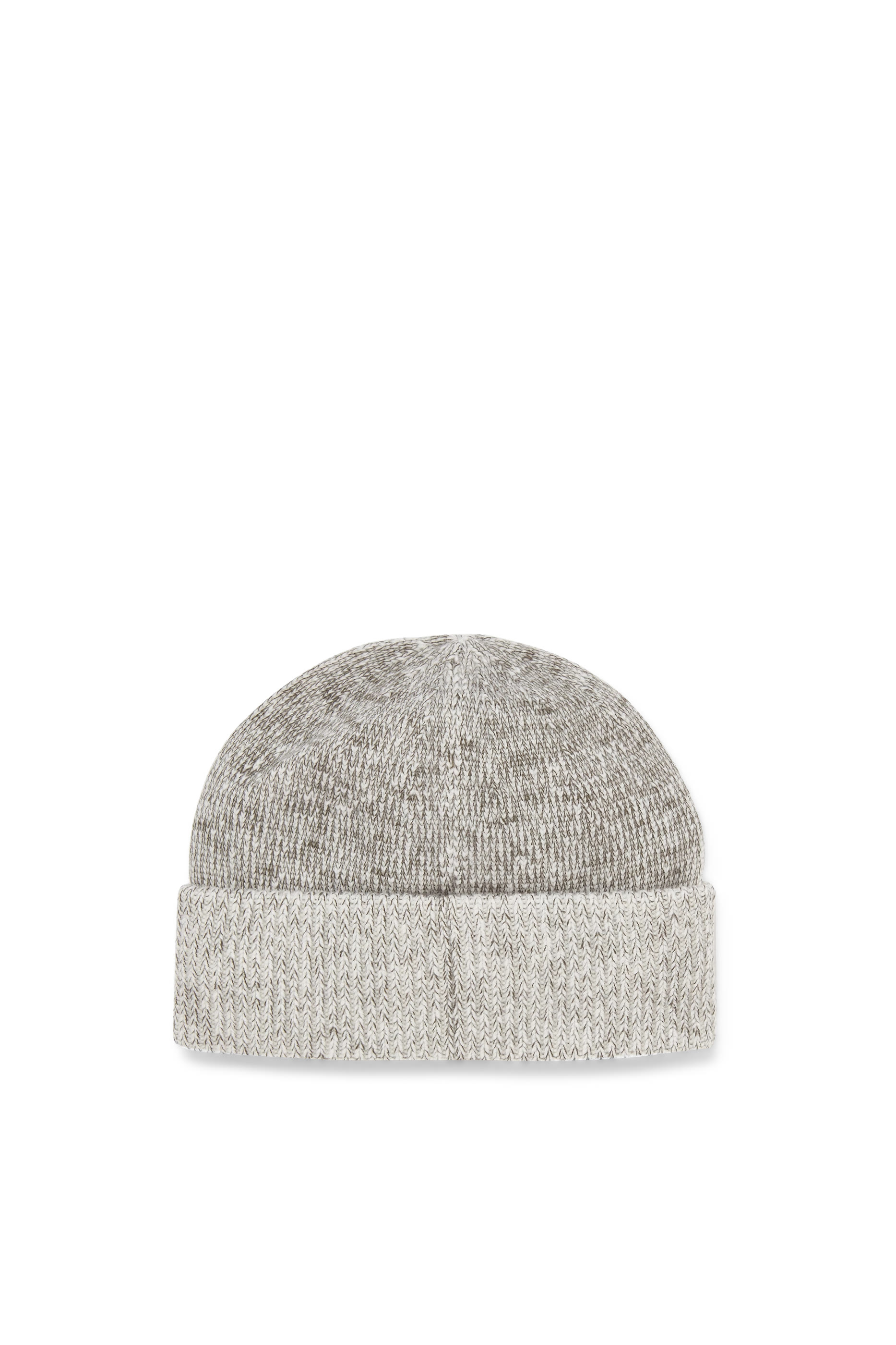 قبعة بيني بتطريز شعار الماركة