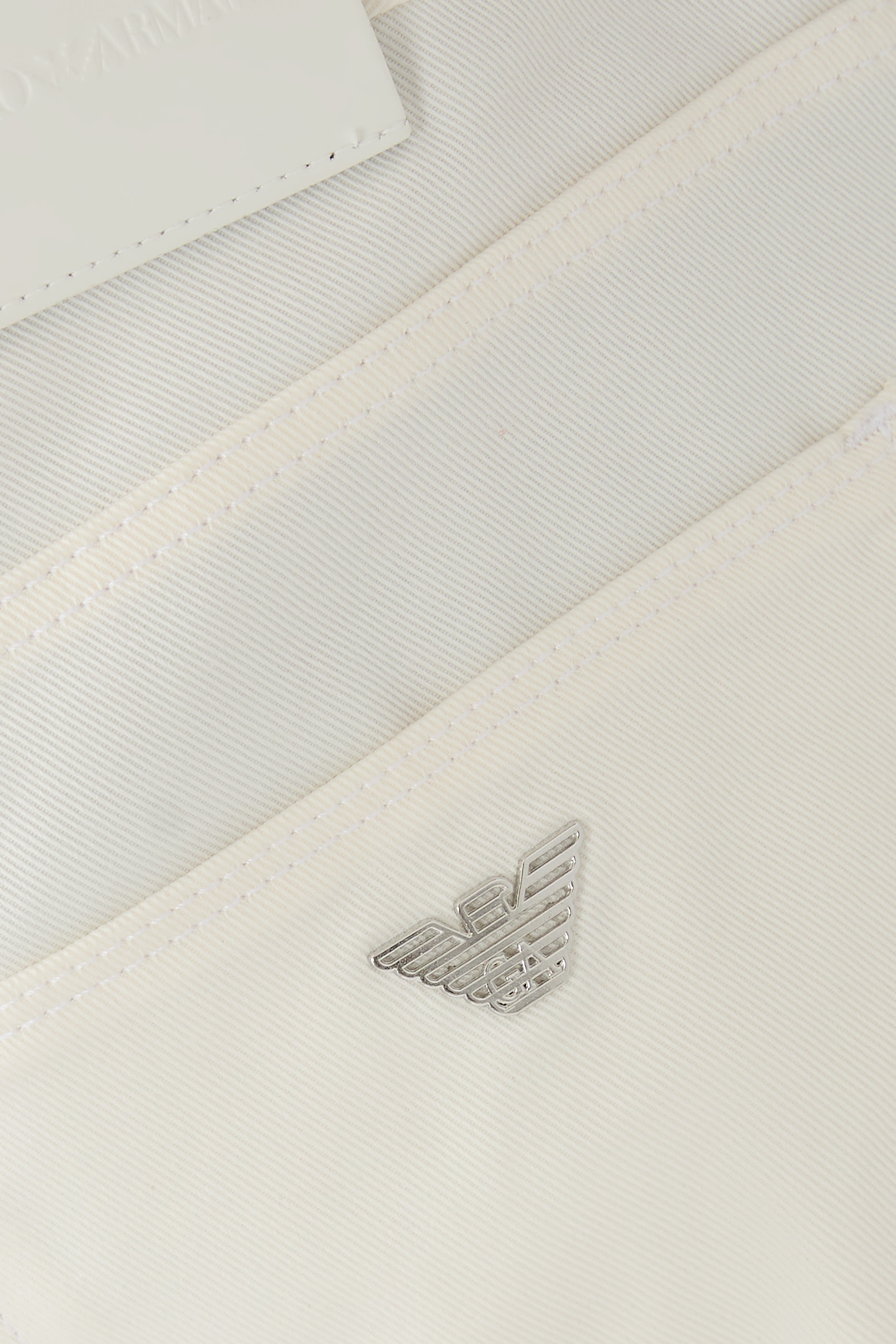 بنطال جينز دنيم بقصة سليم