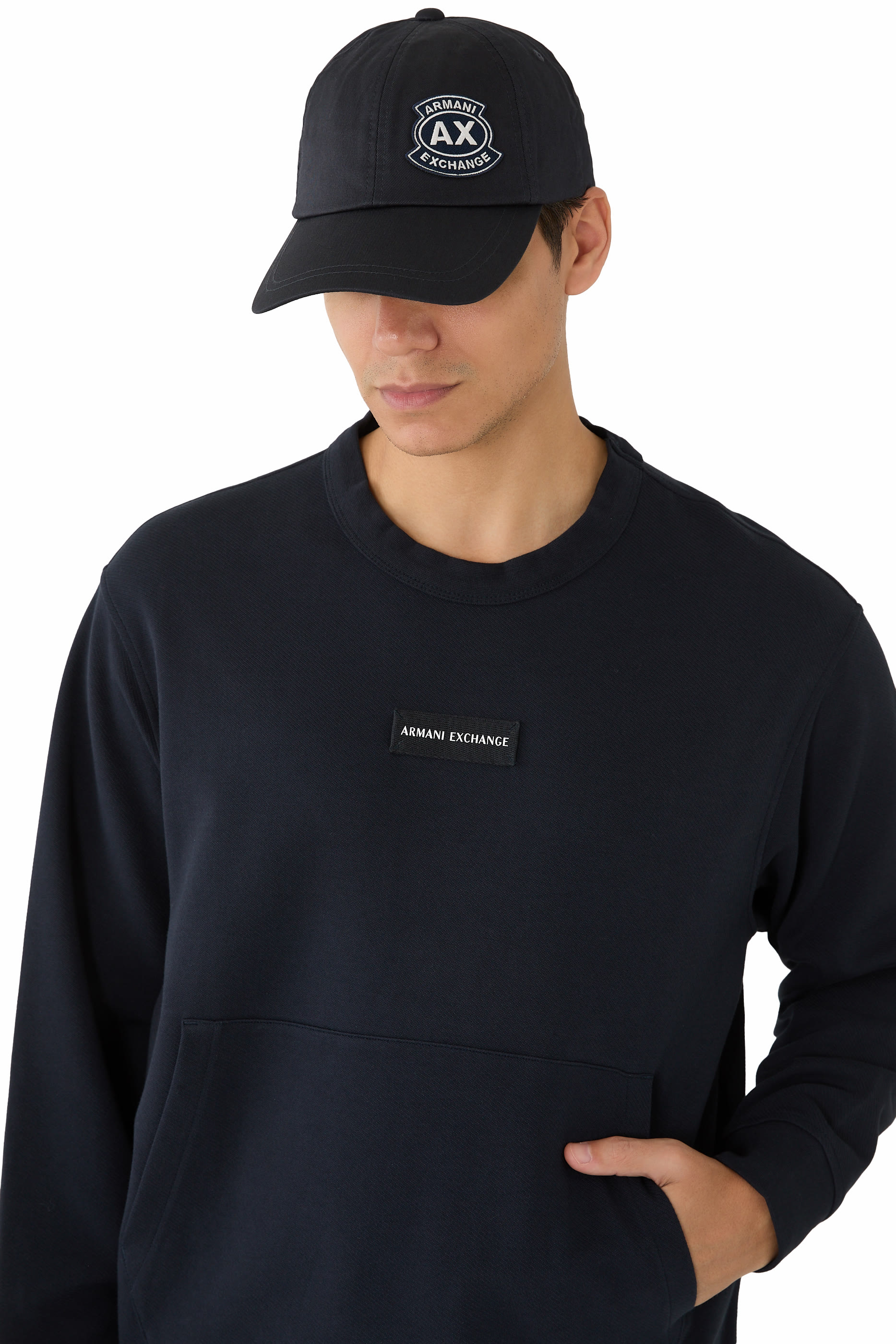 كاب بشعار الماركة