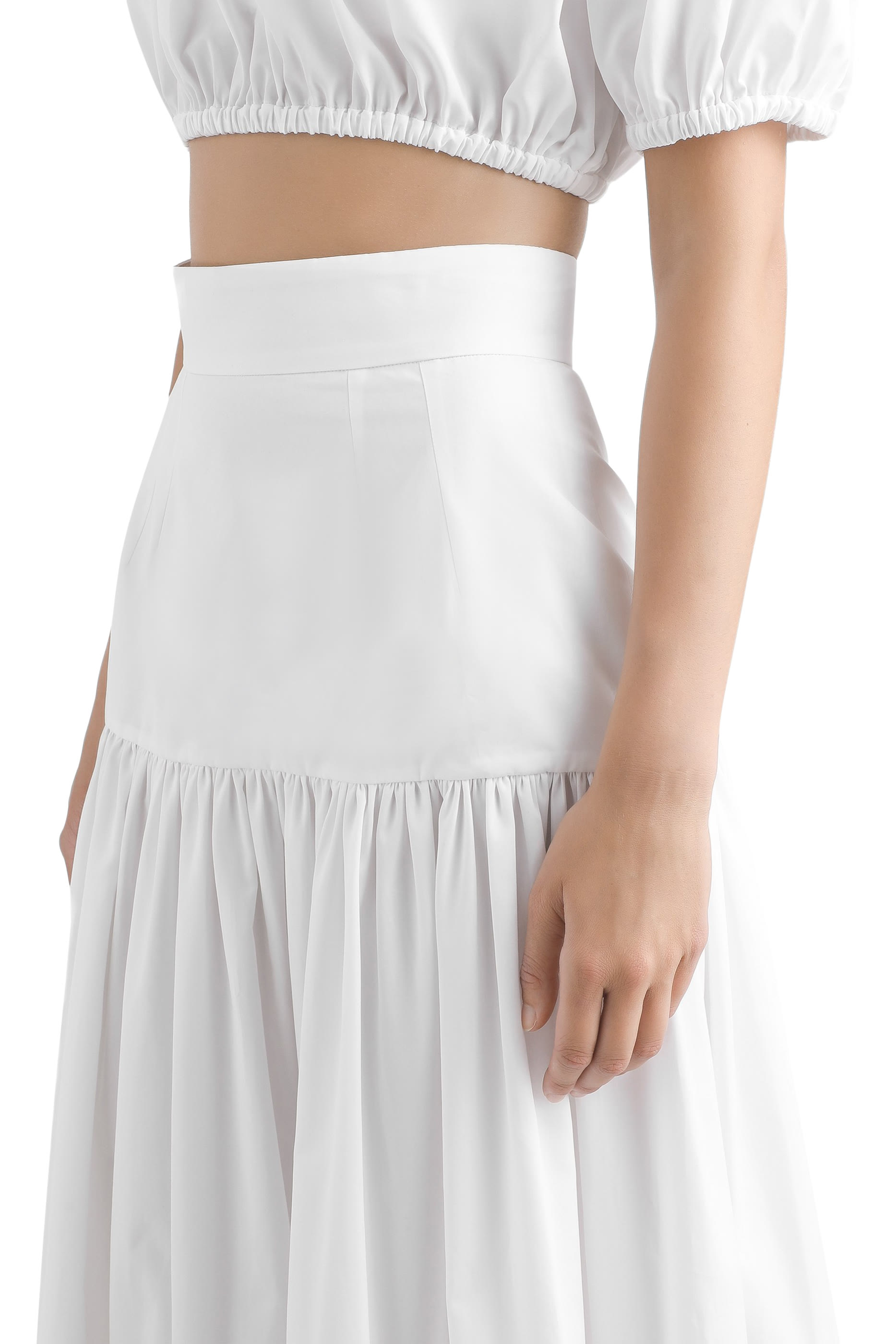 تنورة طويلة بتصميم متدرج