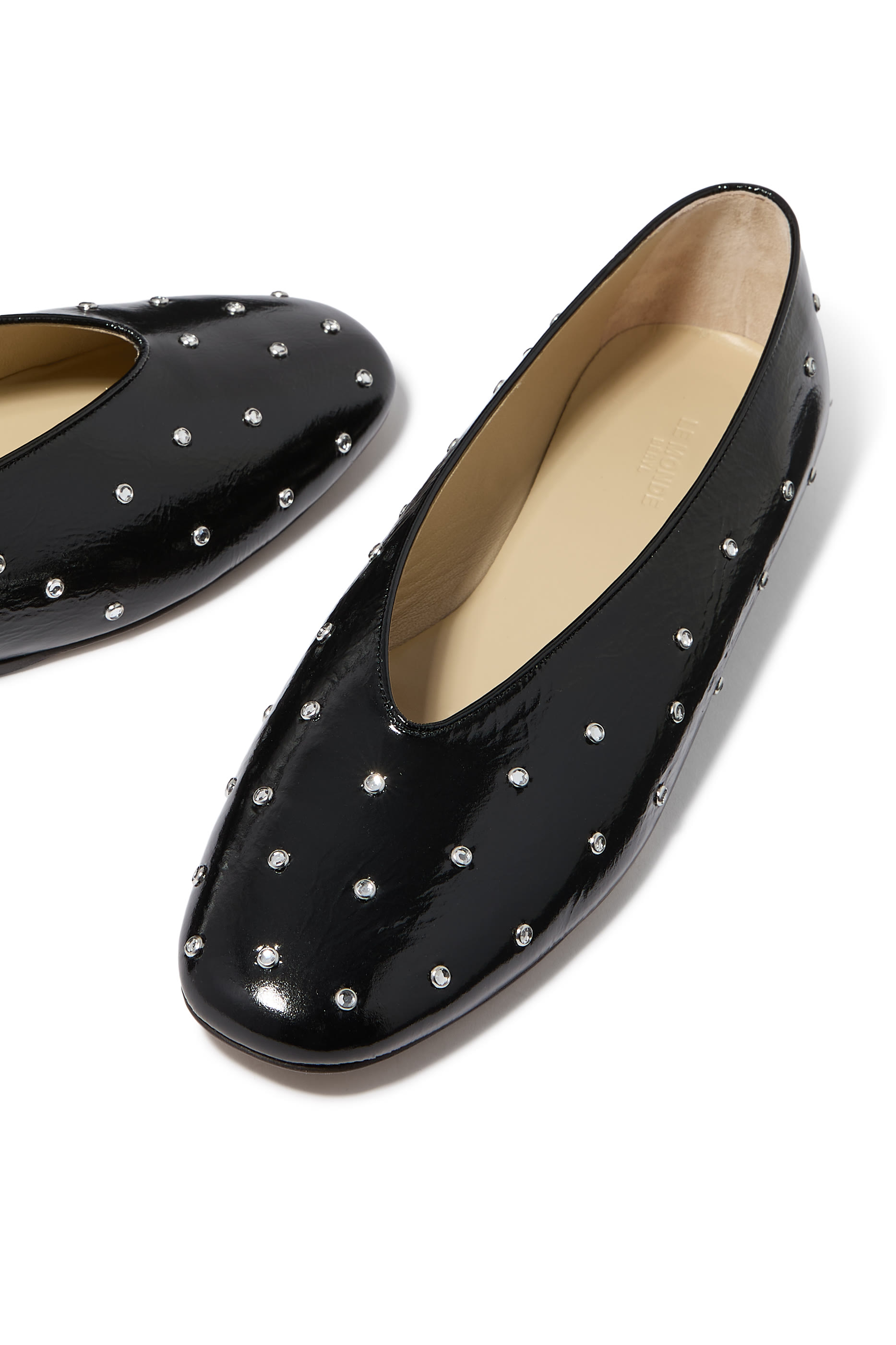 حذاء بالرينا ريجنسي مرصع بالكريستال