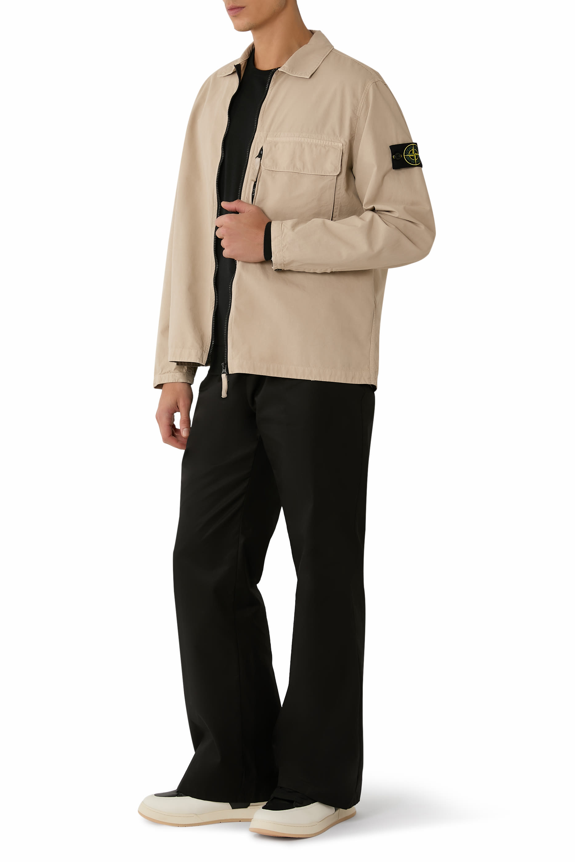 قميص بنمط جاكيت بقصة مريحة مع جيب مقسم عند الصدر