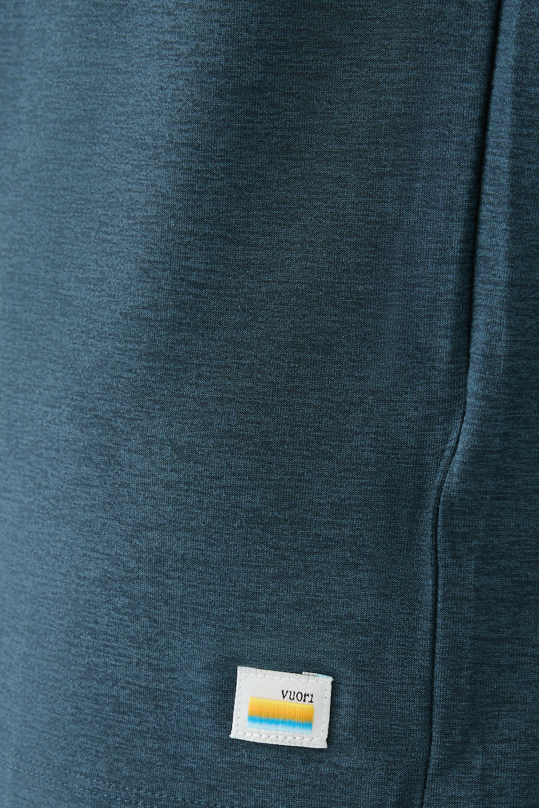 قميص بولو ستراتو قماش معالج