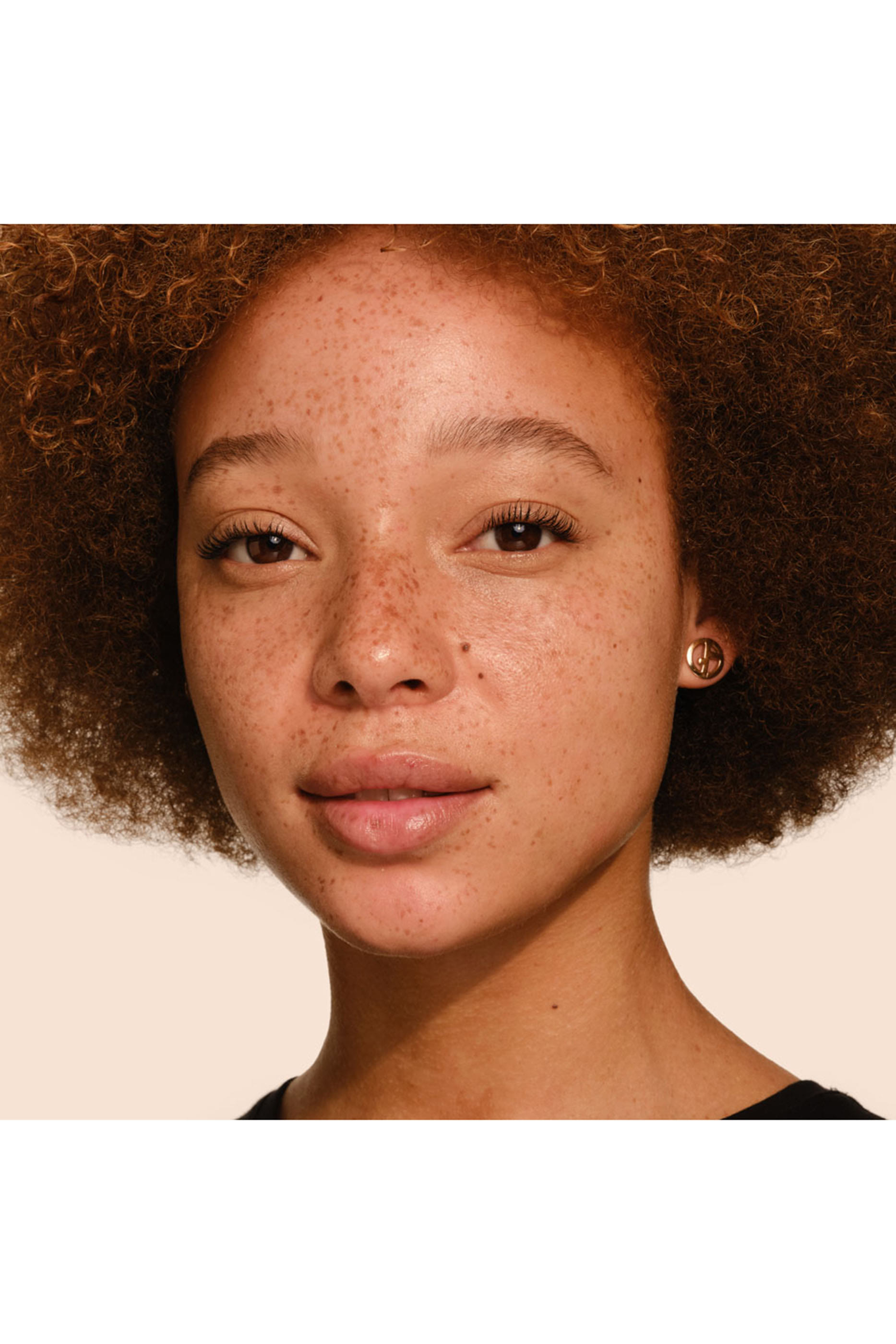 ملون العناية بالبشرة يدوم طويلا