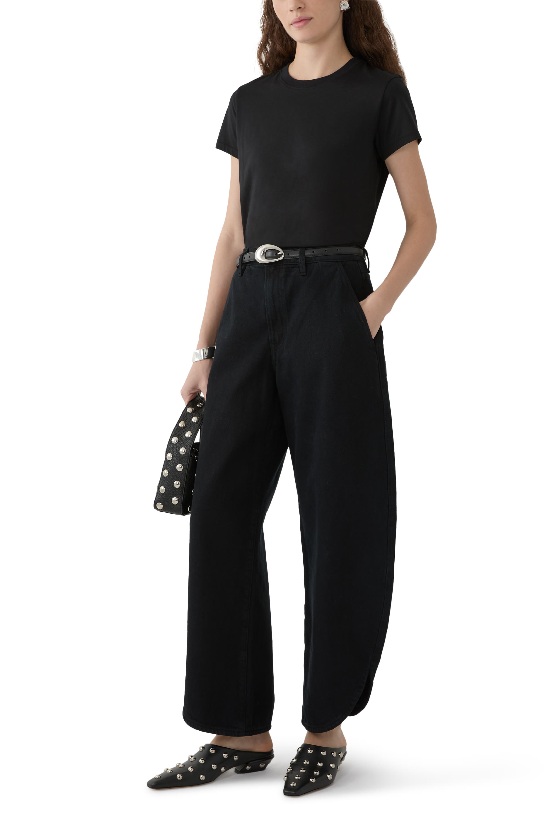 تيشيرت بقصة ضيقة 