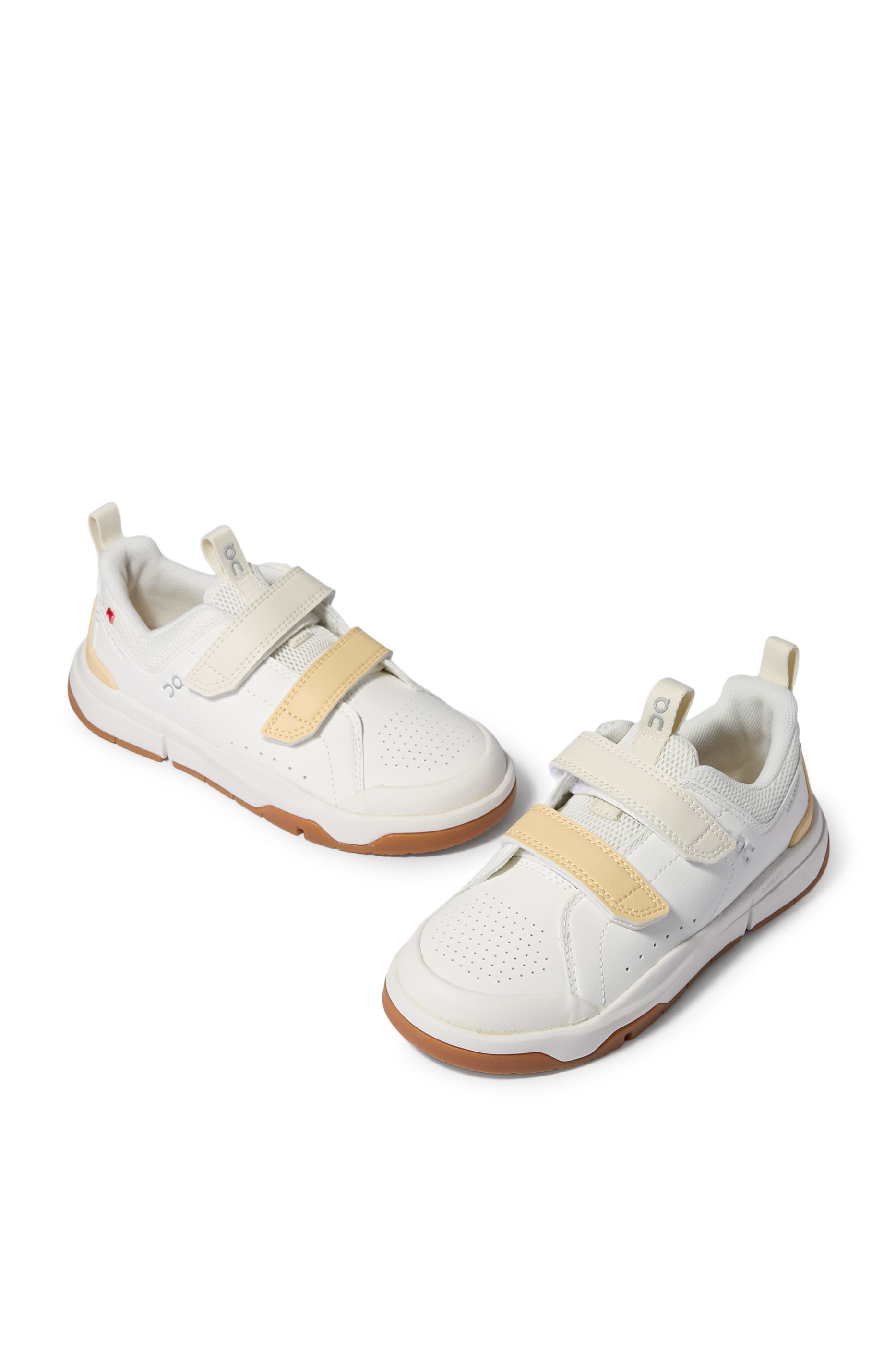 سنيكرز روجر للأطفال