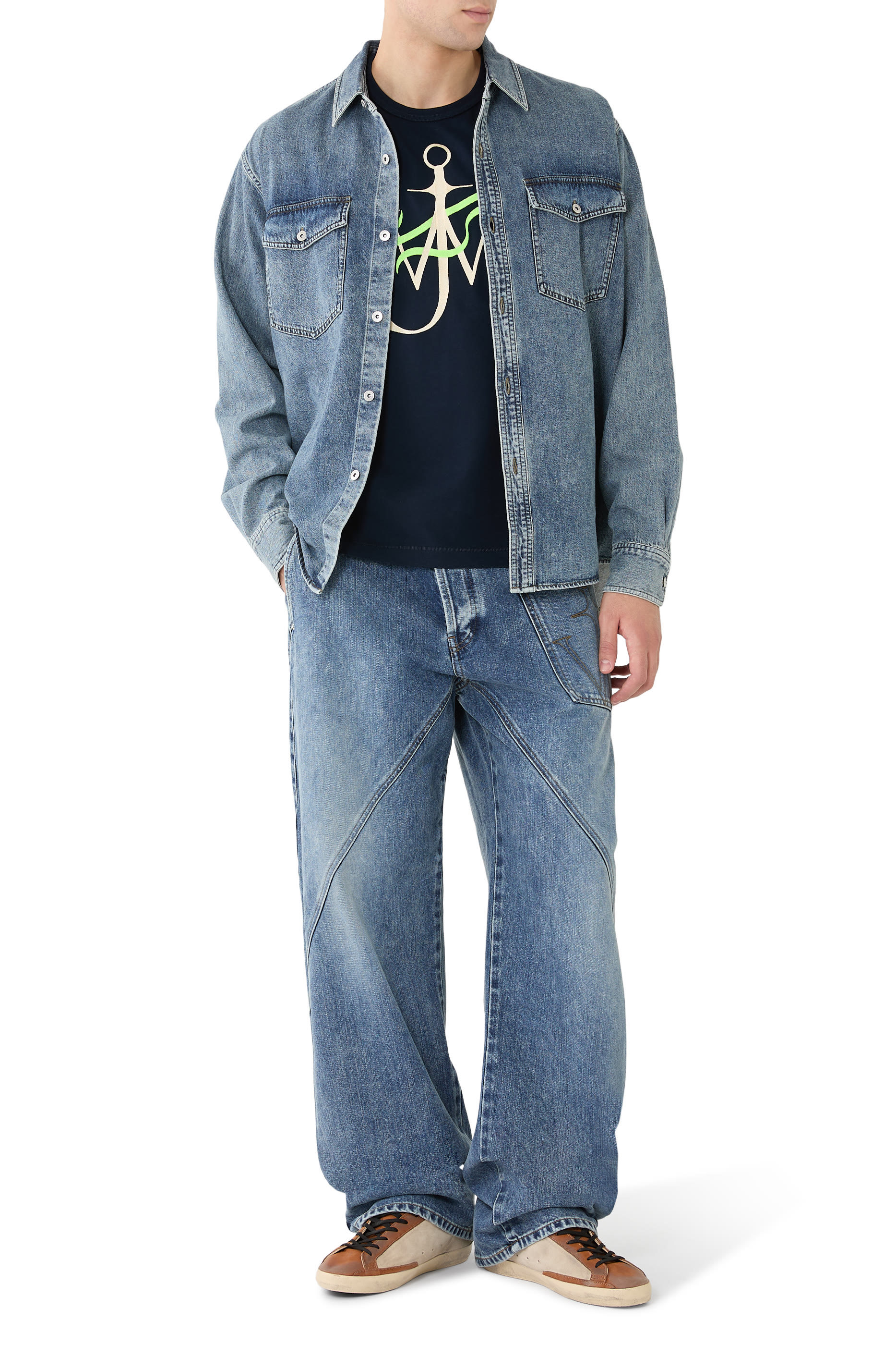 قميص بقصة فضفاضة دنيم