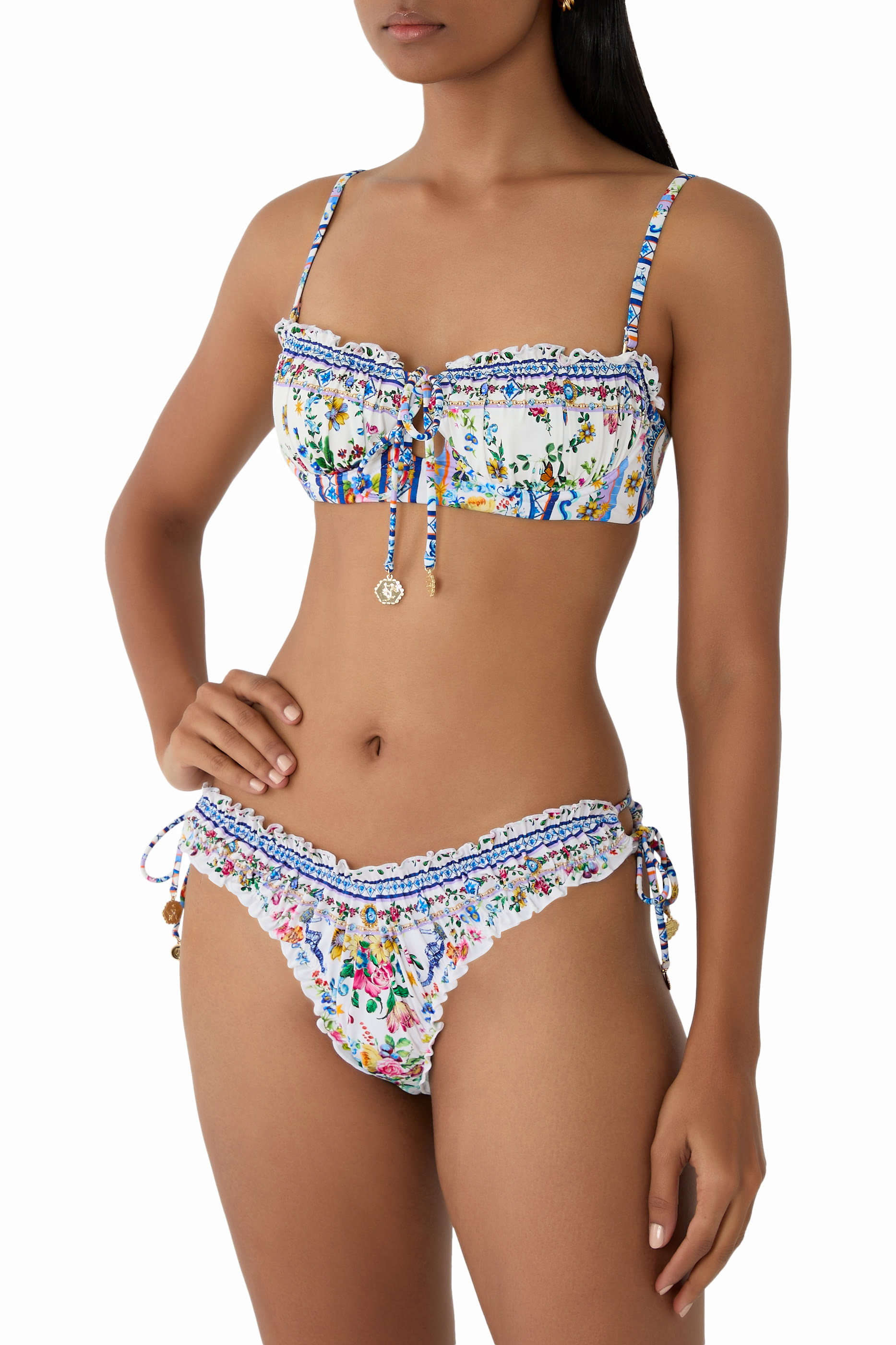 قطعة بيكيني سفلية تايلز دارلز مزينة بكشكش بربطة على الجانب