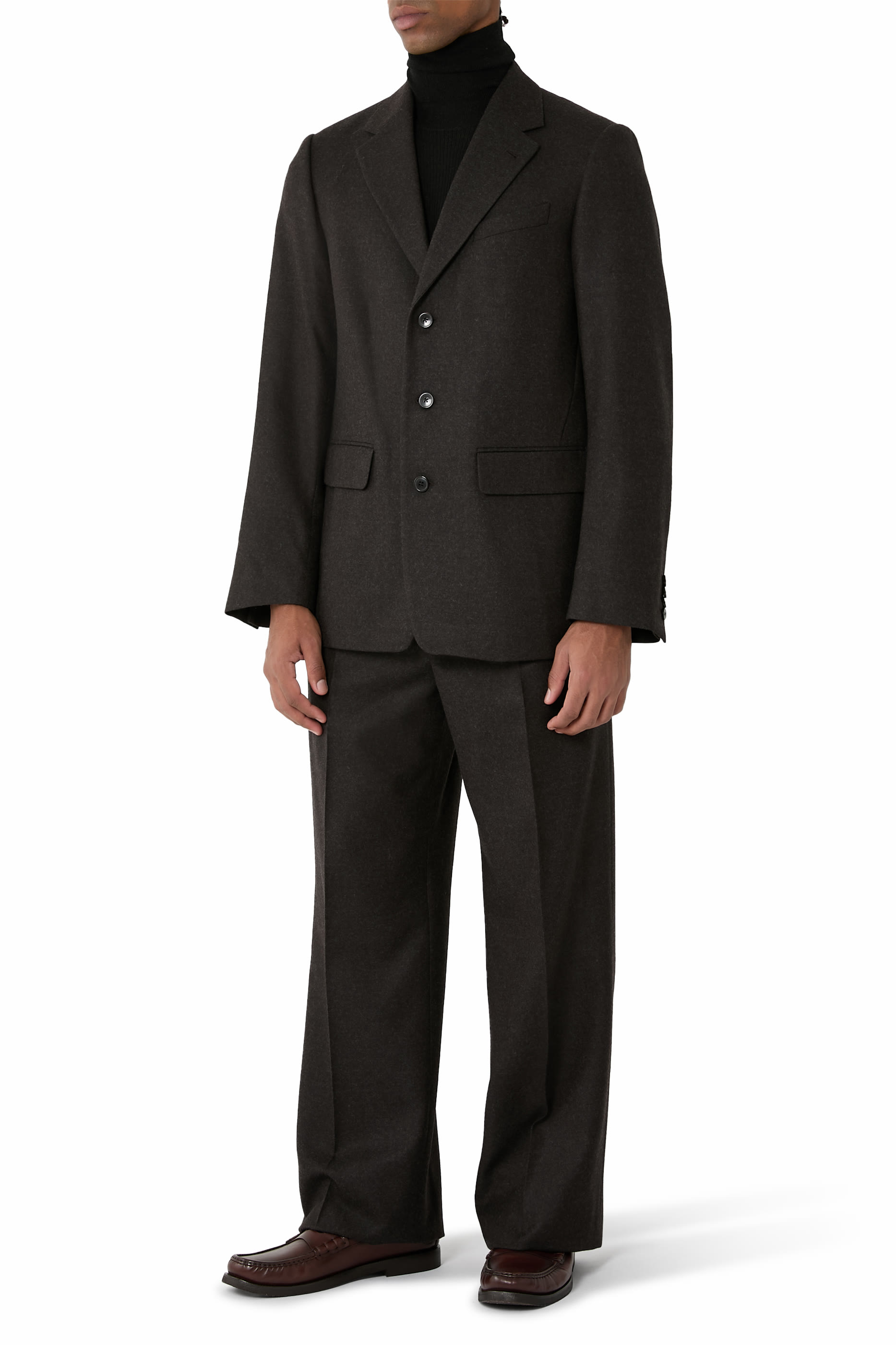 بدلة بقصة واسعة لموسم الخريف والشتاء