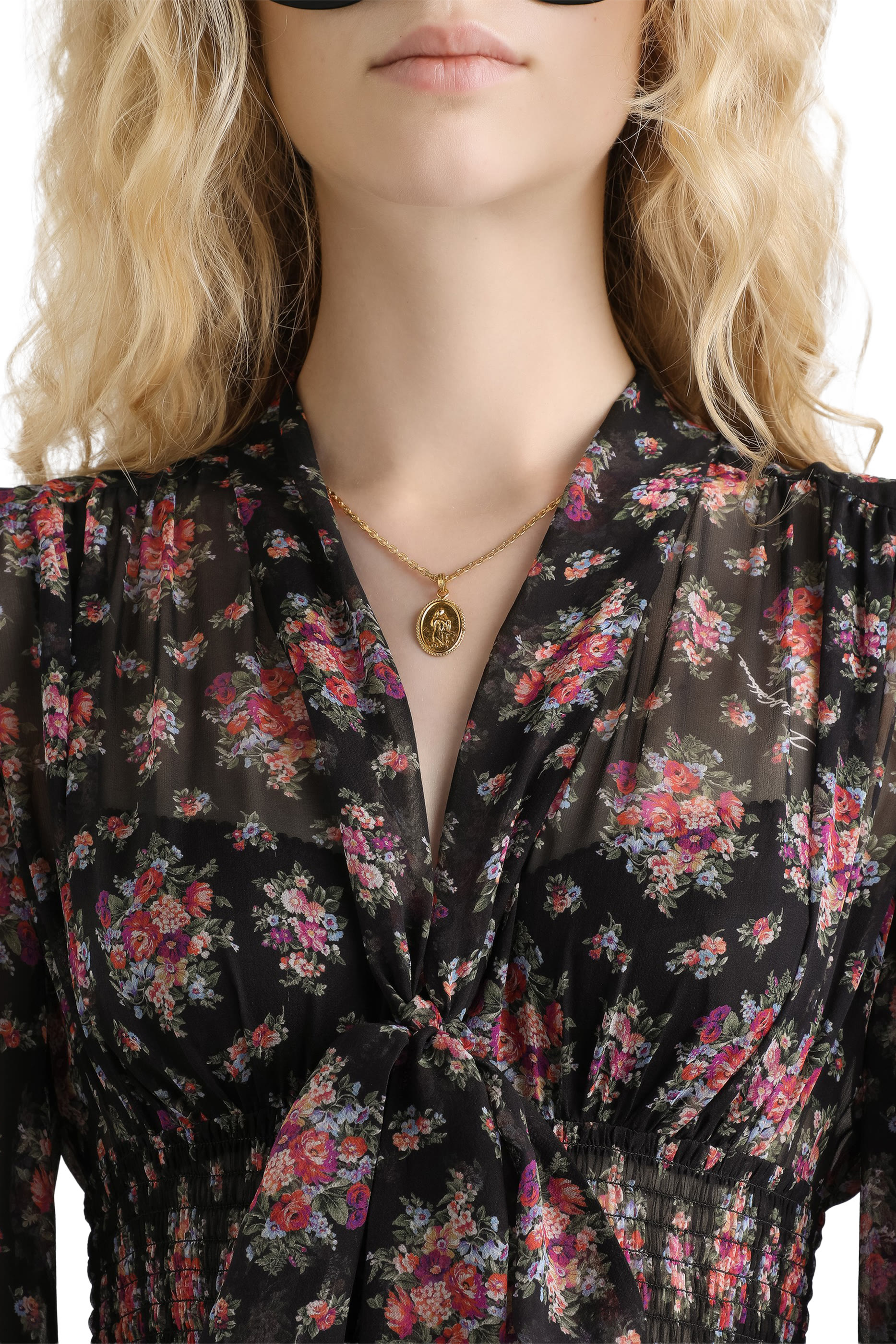 فستان بطبعة ورود صغيرة شيفون