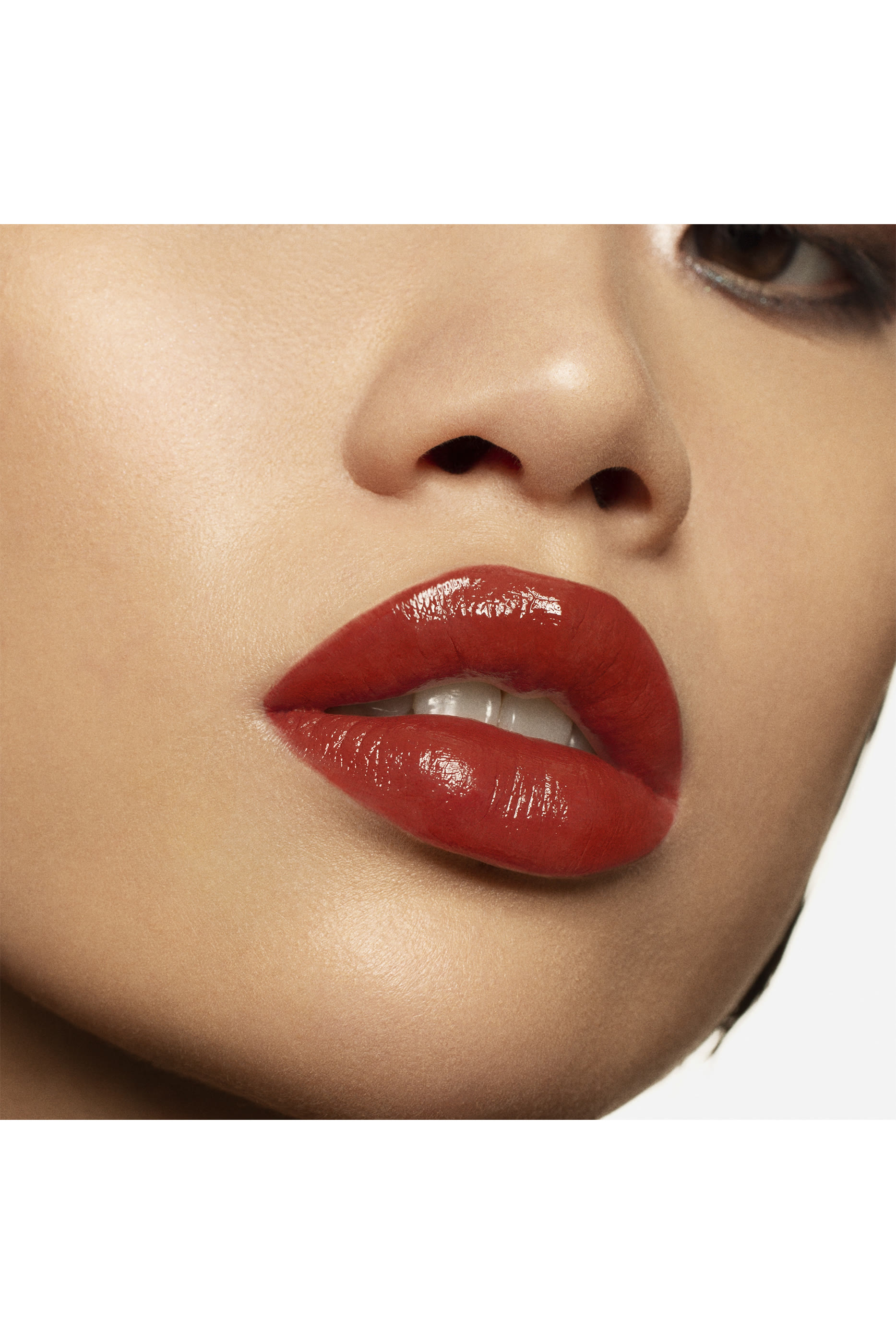 أحمر شفاه فينيل بتركيبة سائلة